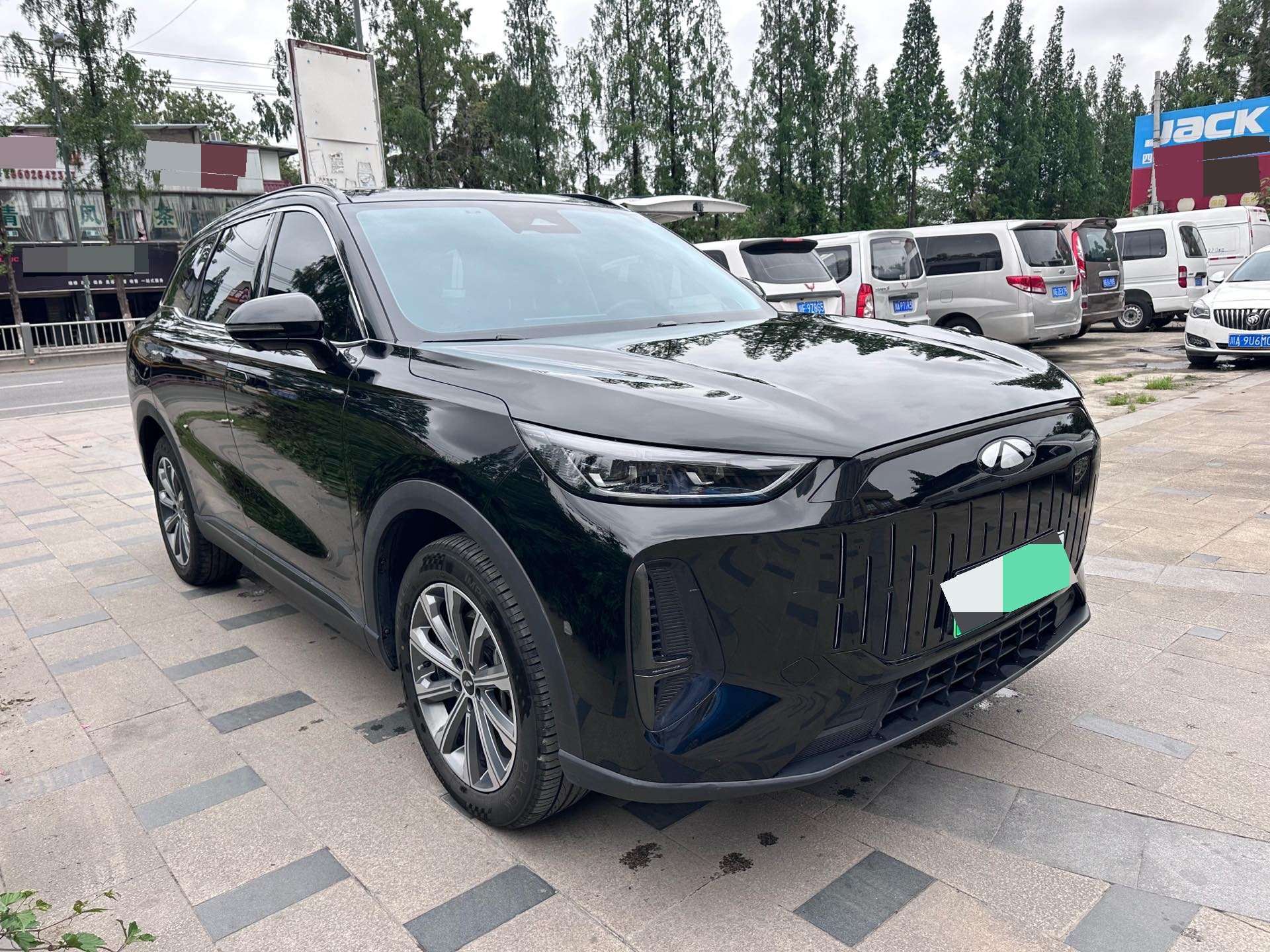 奇瑞 2024款 风云T9 C-DM 1.5T 120 长续航版舒适型7座