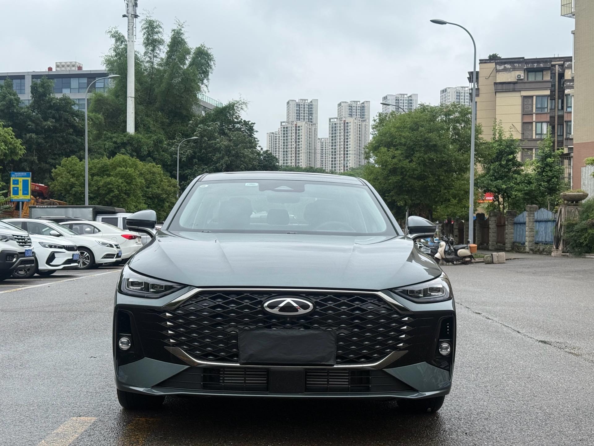 奇瑞 2025款 艾瑞泽8 Pro 1.6TGDI 290TGDI 豪华型+
