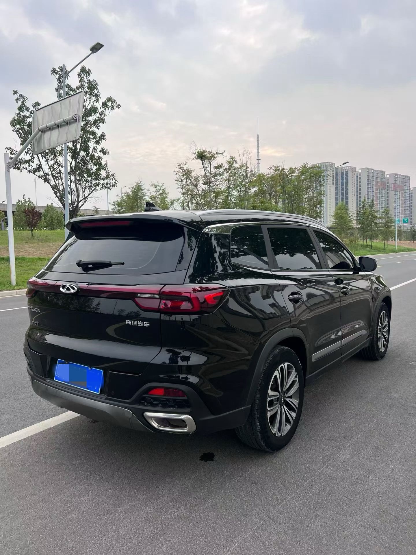 奇瑞 2019款 瑞虎8 1.6TGDI 290TGDI 精英型