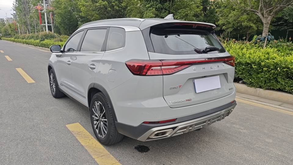 奇瑞 2022款 瑞虎8 PRO 2.0T 390T 两驱浩瀚版5座