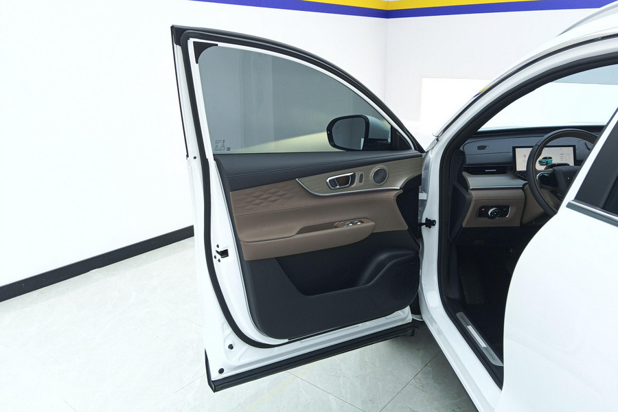 Chery 2025 Tiggo 8 PLUS 1.6TGDI 290TGDI Premium