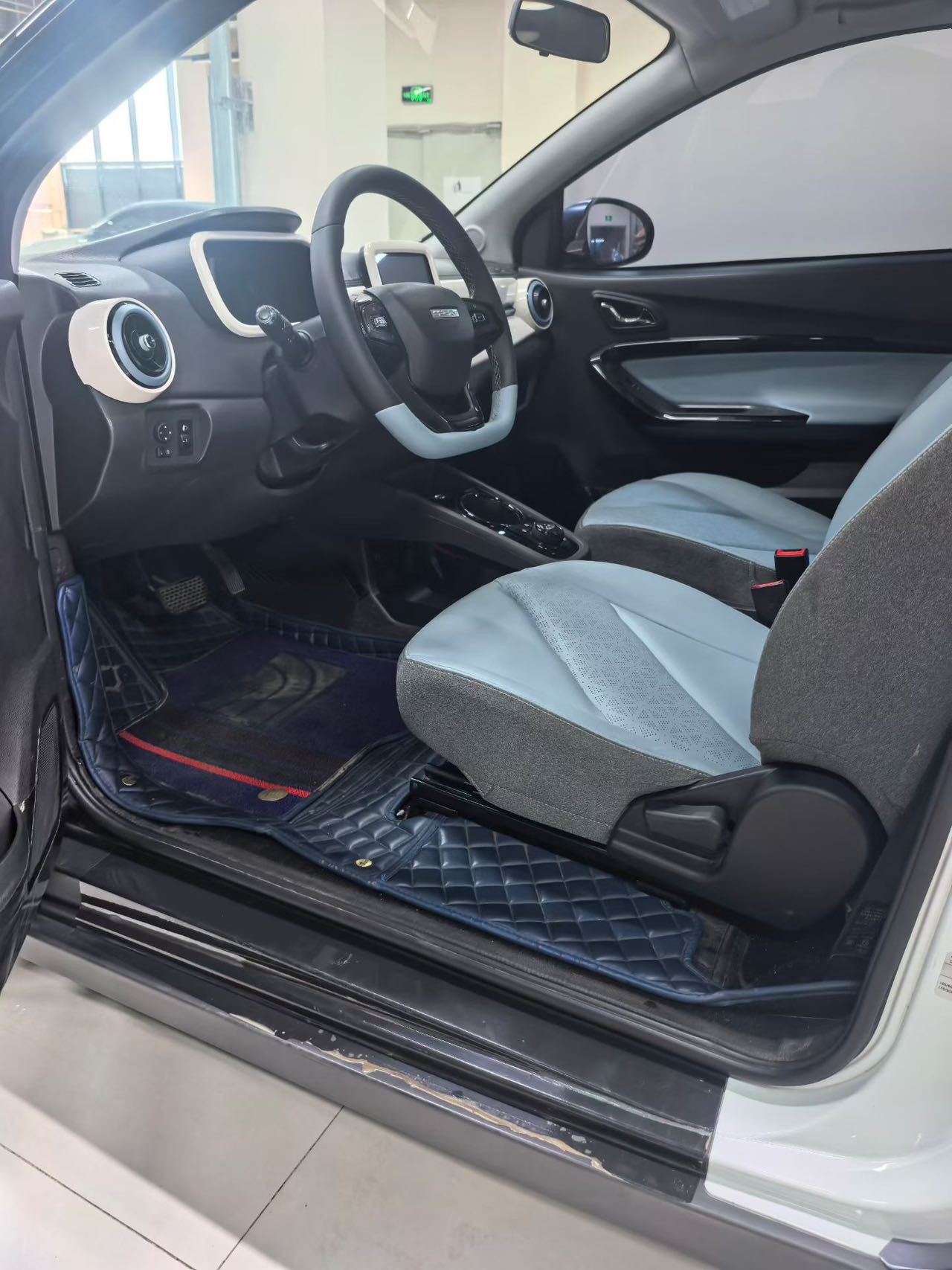 Chery 2022 eQ1 Sweet Pink Half Sugar Edition Ternary Lithium 30kW 301km (Facelift)