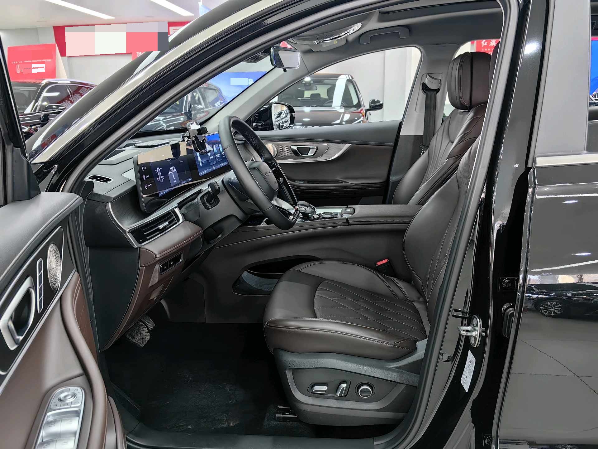 Chery 2024 Tiggo 8 PRO 1.6T 290T Champion Edition 2WD Peak Edition 5-Seater