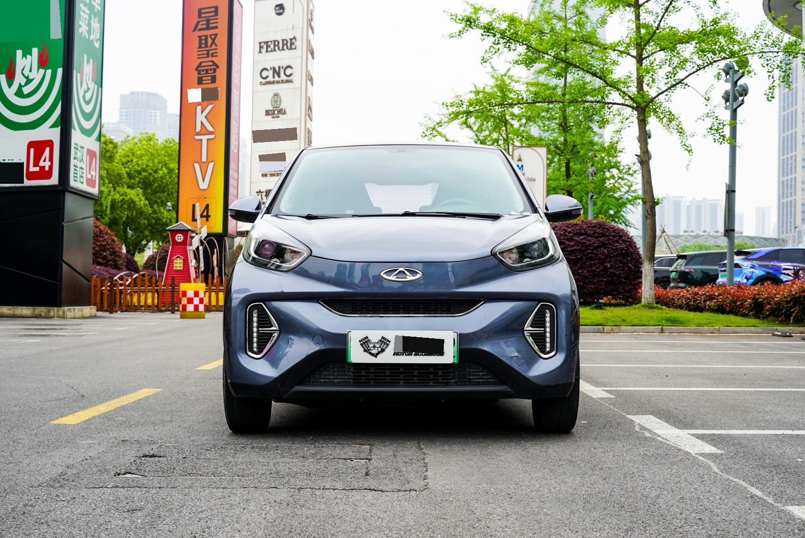 奇瑞 2022款 eQ1 甜粉款 半糖版 三元锂 30kW 301km