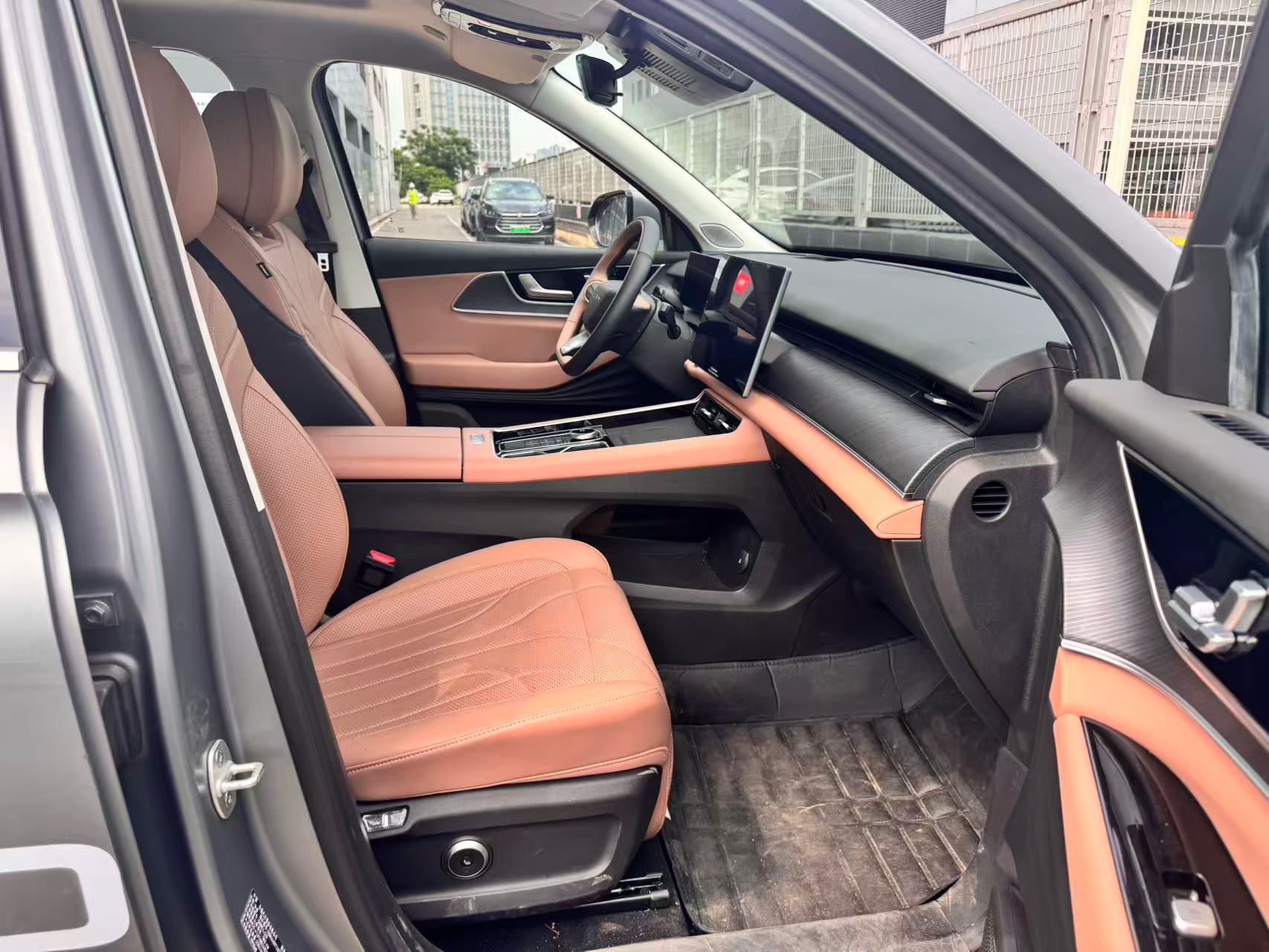 Chery 2024 Tiggo 8 L 2.0T 2WD Premium 5-Seater