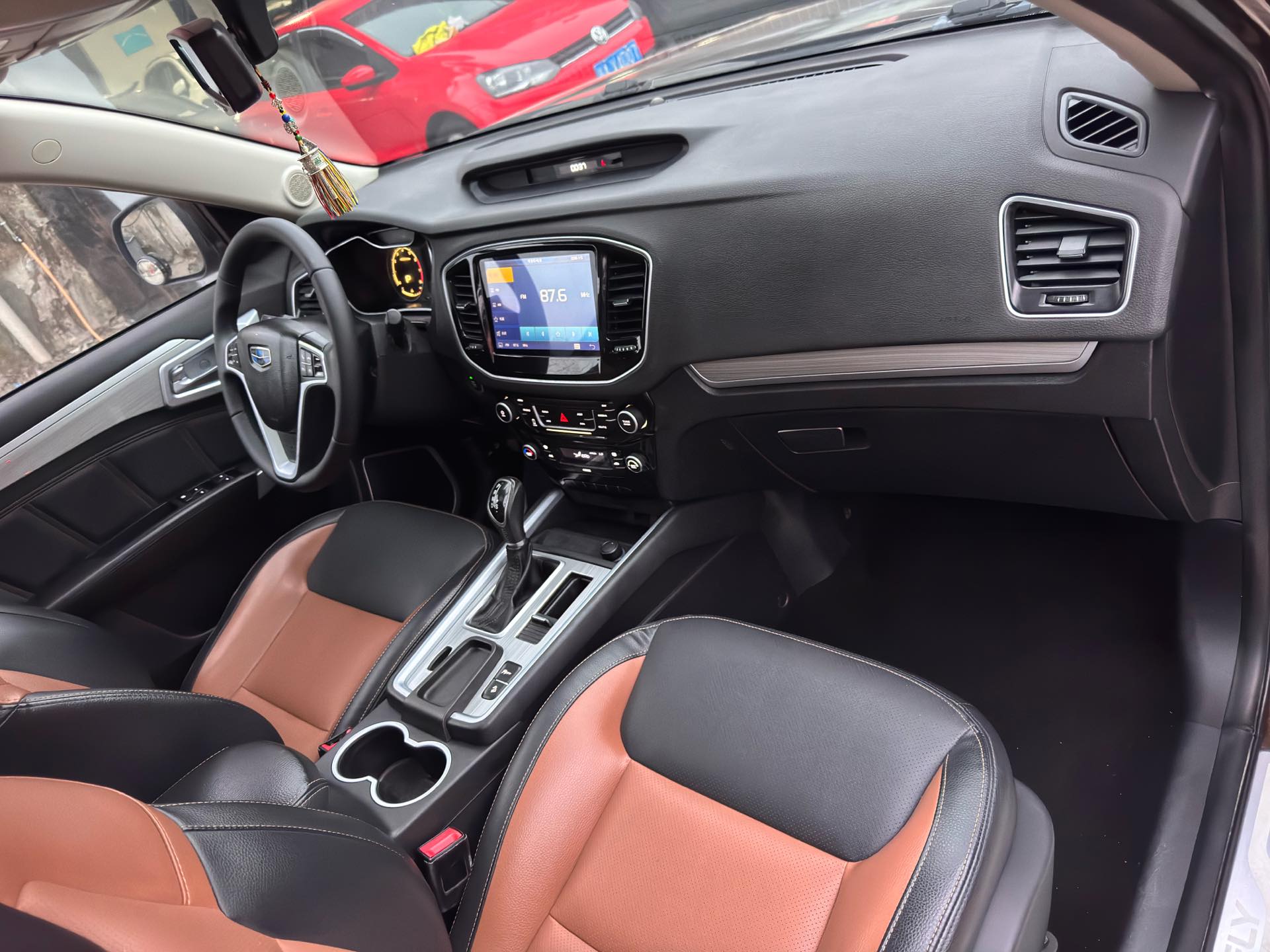 Geely 2016 Vision SUV (X6) 1.3T CVT Luxury