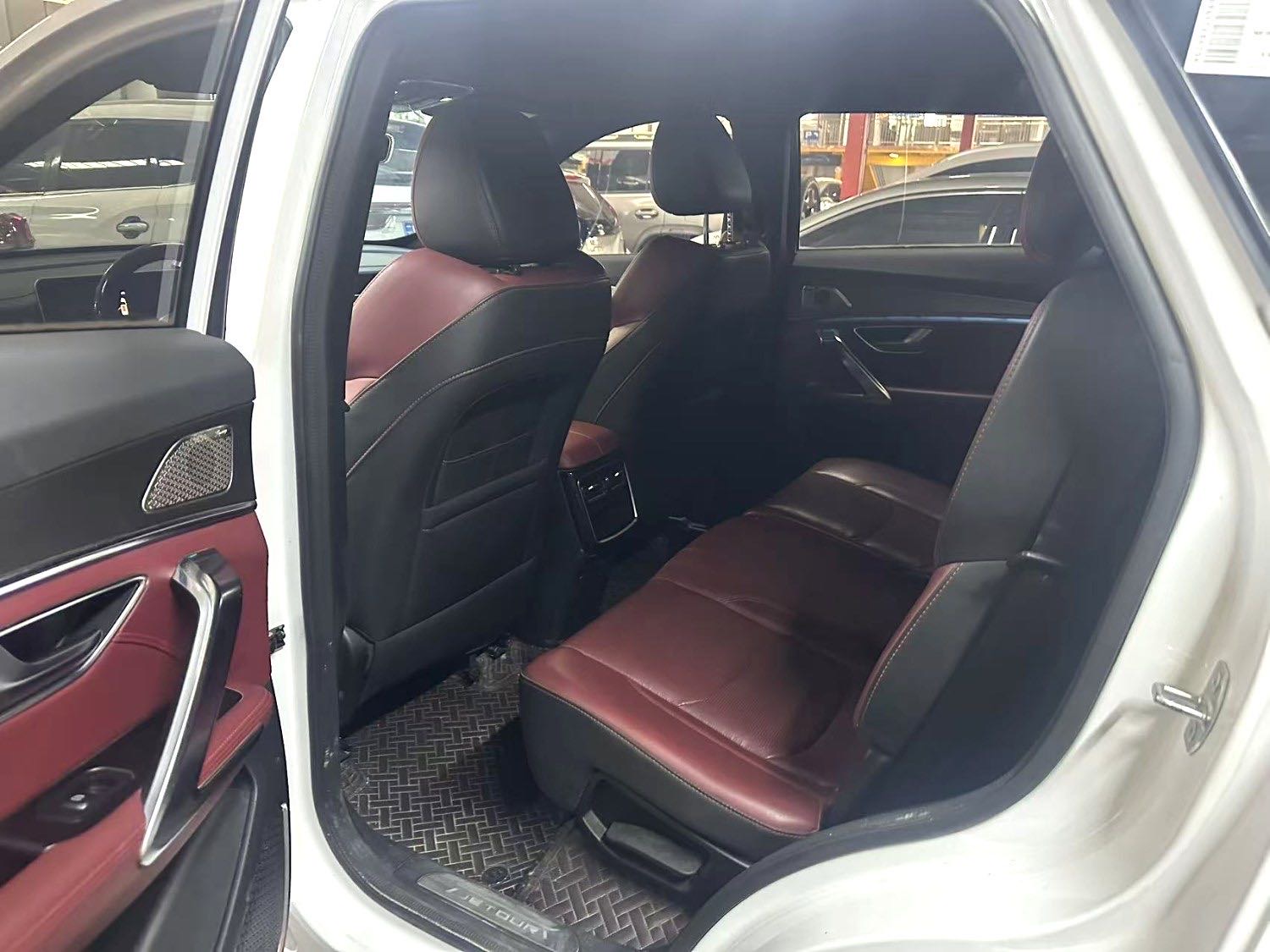 JETOUR 2021 X70 PLUS 1.6T Star 7-Seater