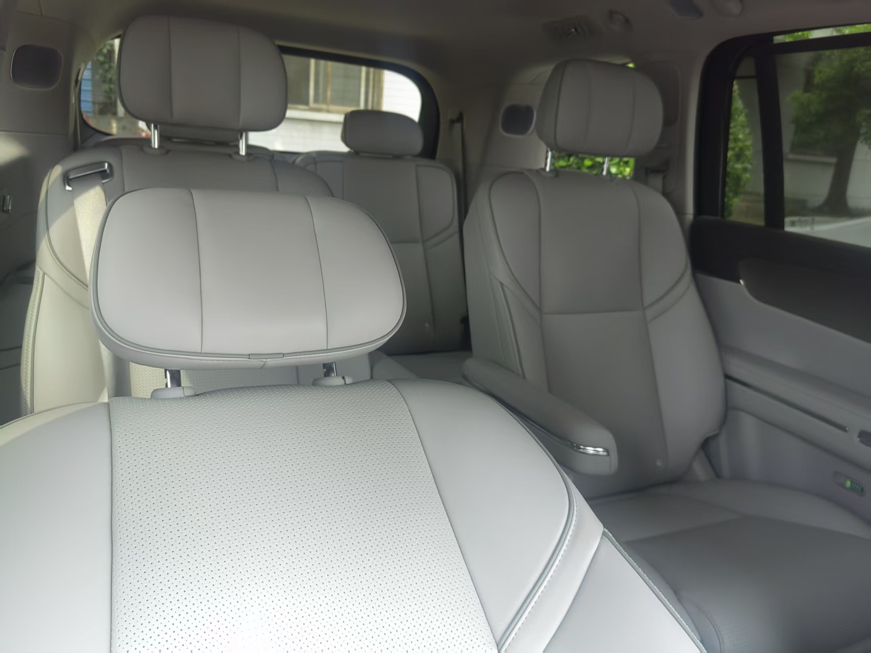 Leapmotor 2026 D19 500 Zhizun Edition 6-Seater