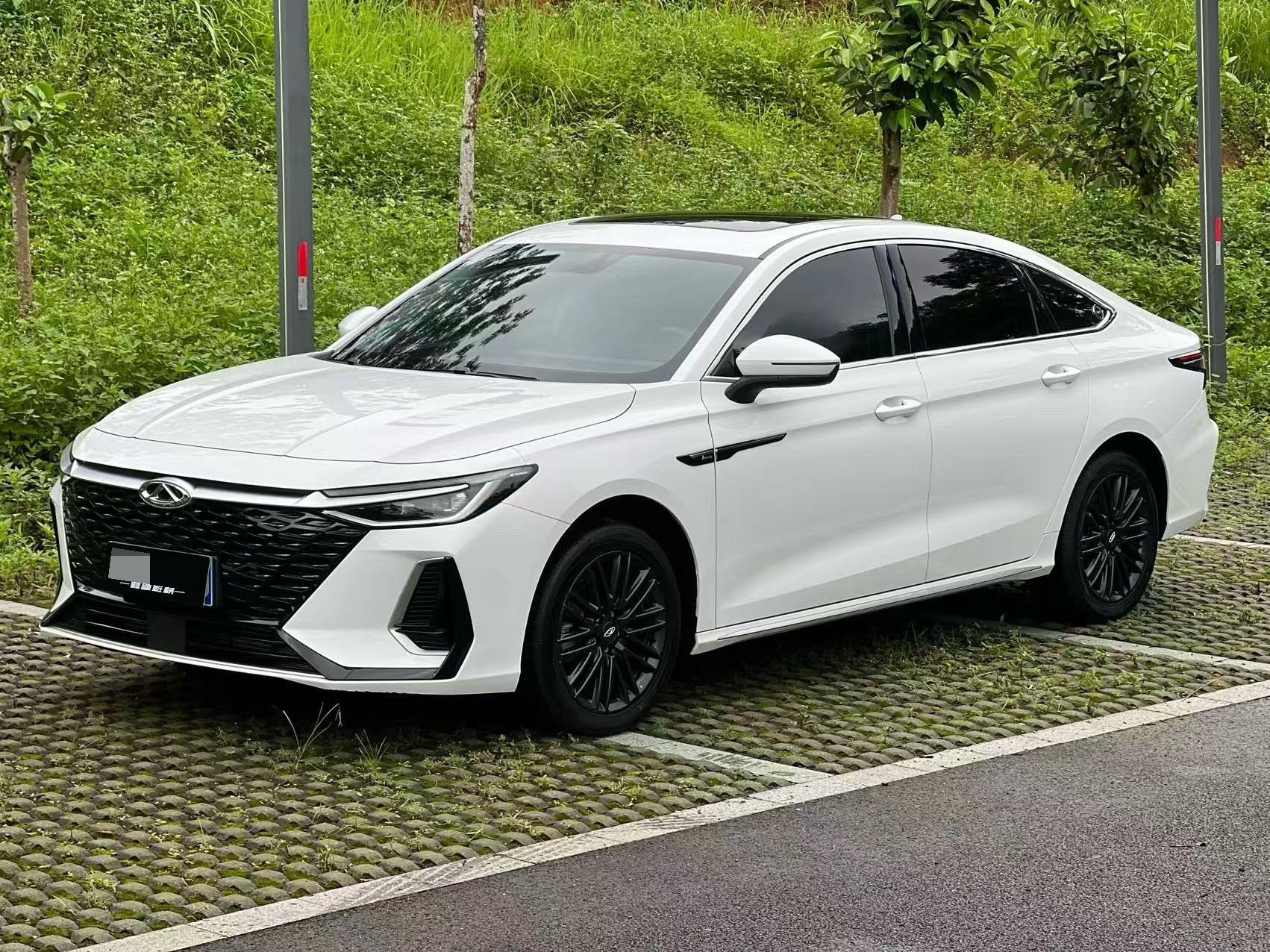 奇瑞 2024款 艾瑞泽8 1.6T 卓越版