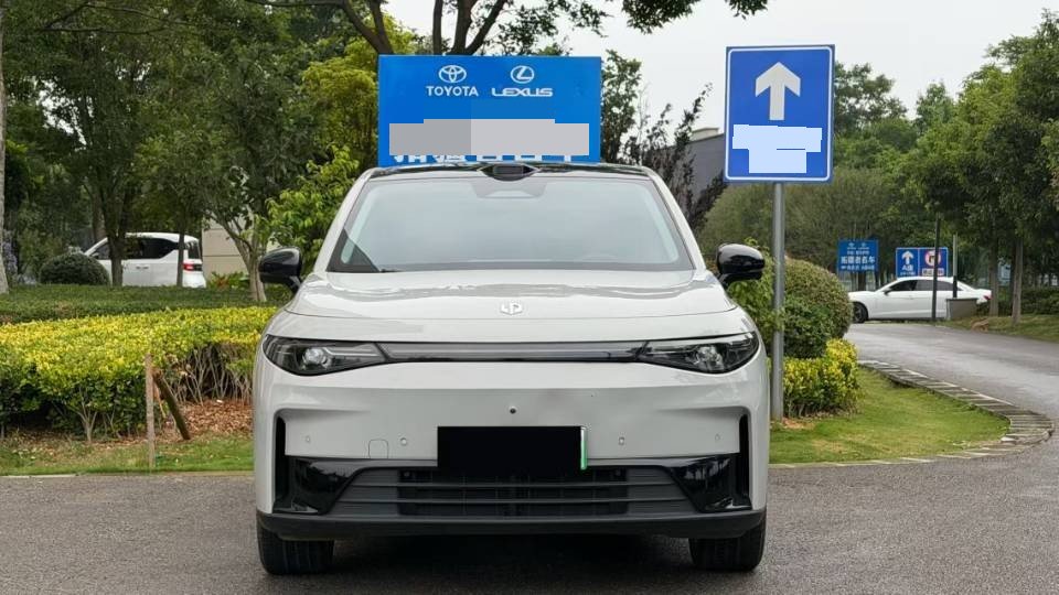 零跑 2026款 C10 210 激光雷达版