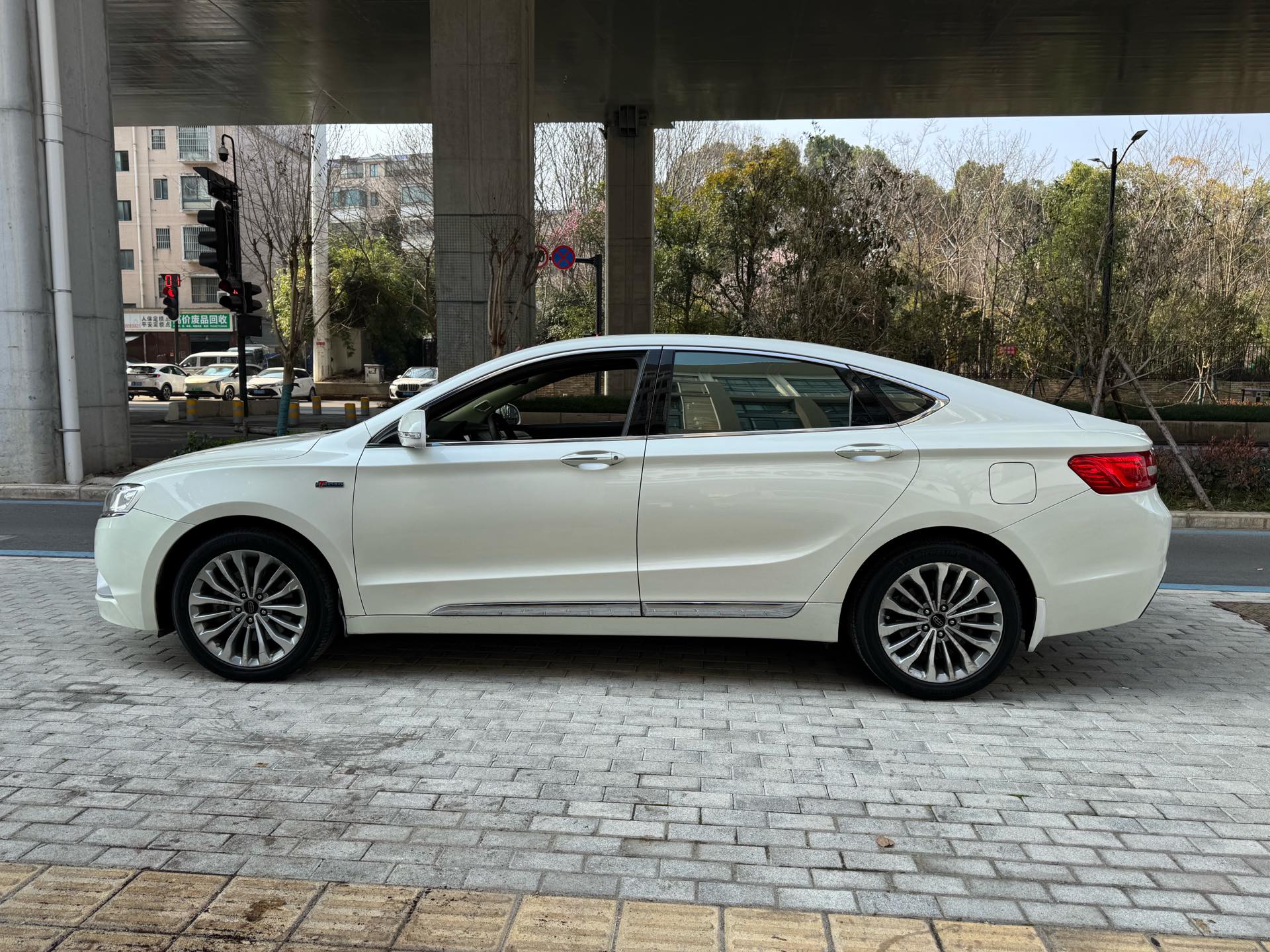 Geely 2016 Borui 1.8T Zunya