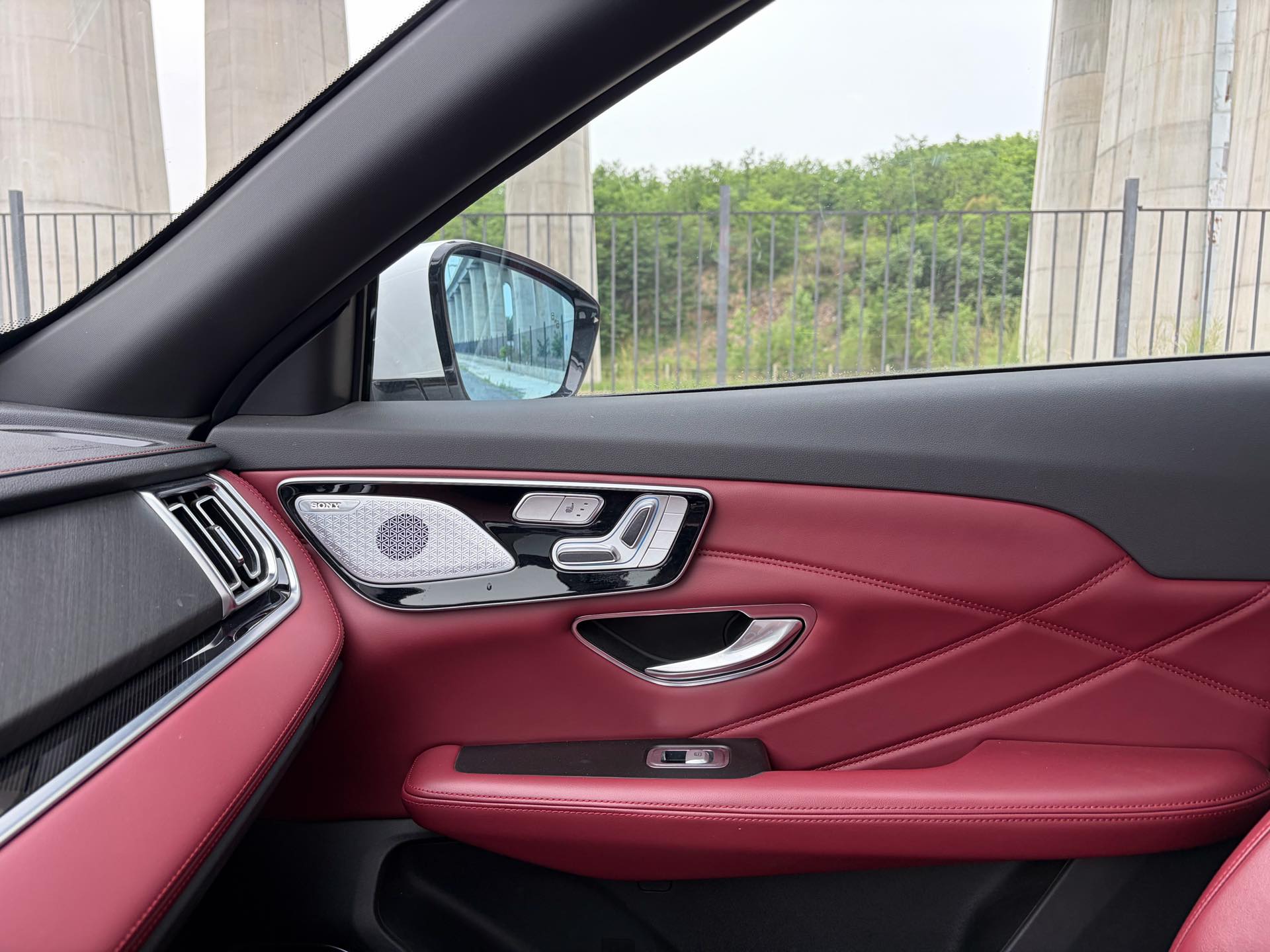 JETOUR 2025 X70 PLUS 1.5T Flagship 7-Seater