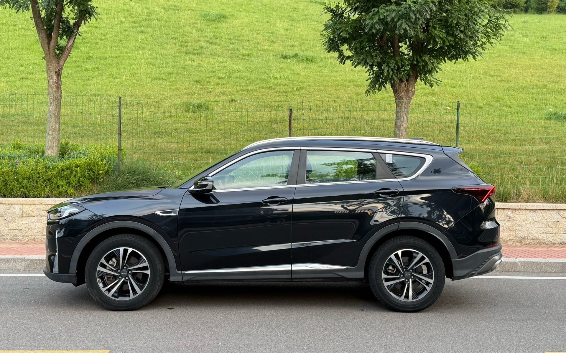 JETOUR 2021 X70 PLUS 1.5T Shan PRO 5-Seater (Facelift)