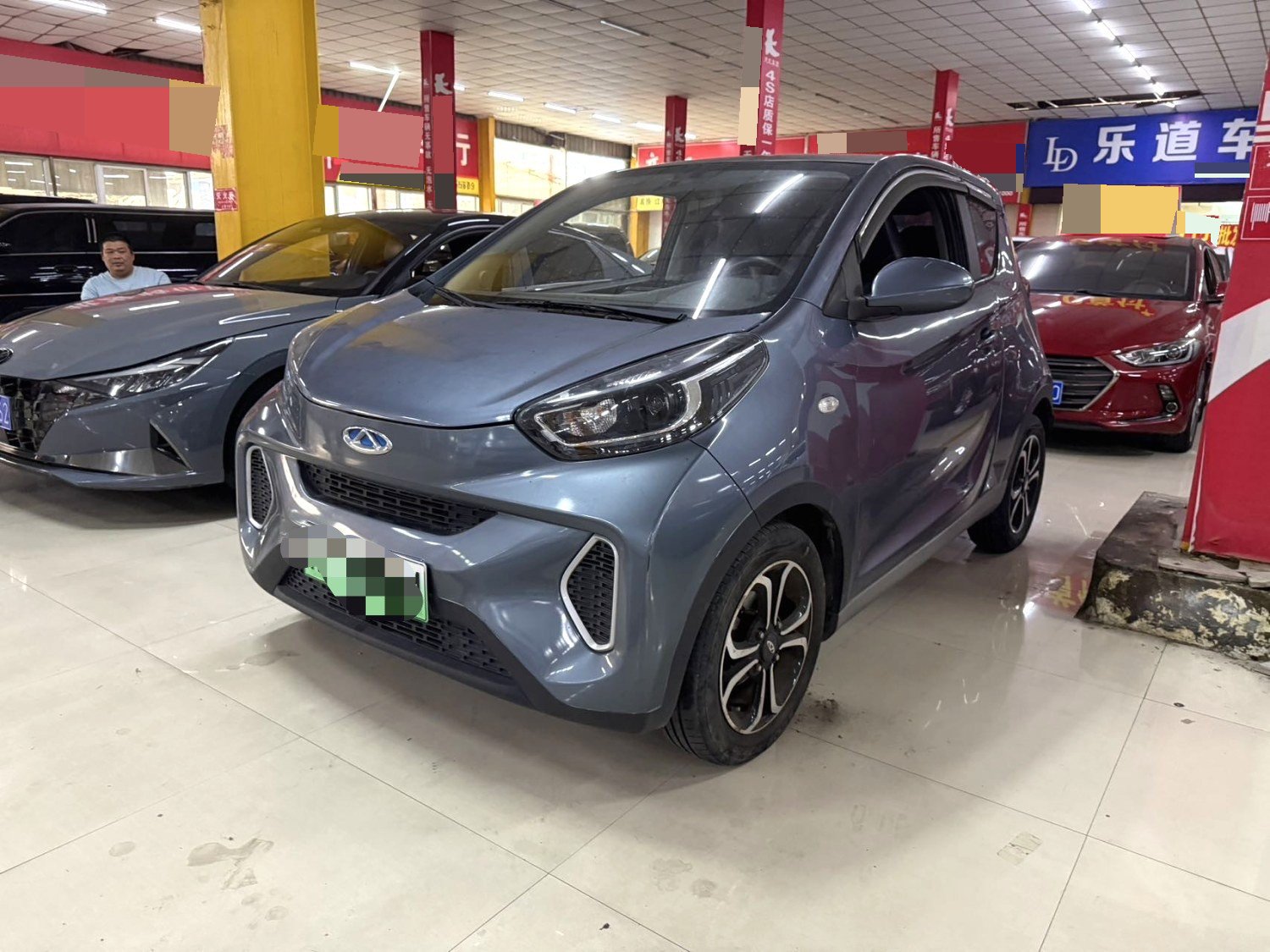 奇瑞 2022款 eQ1 甜粉款 半糖版 磷酸铁锂 30kW 301km