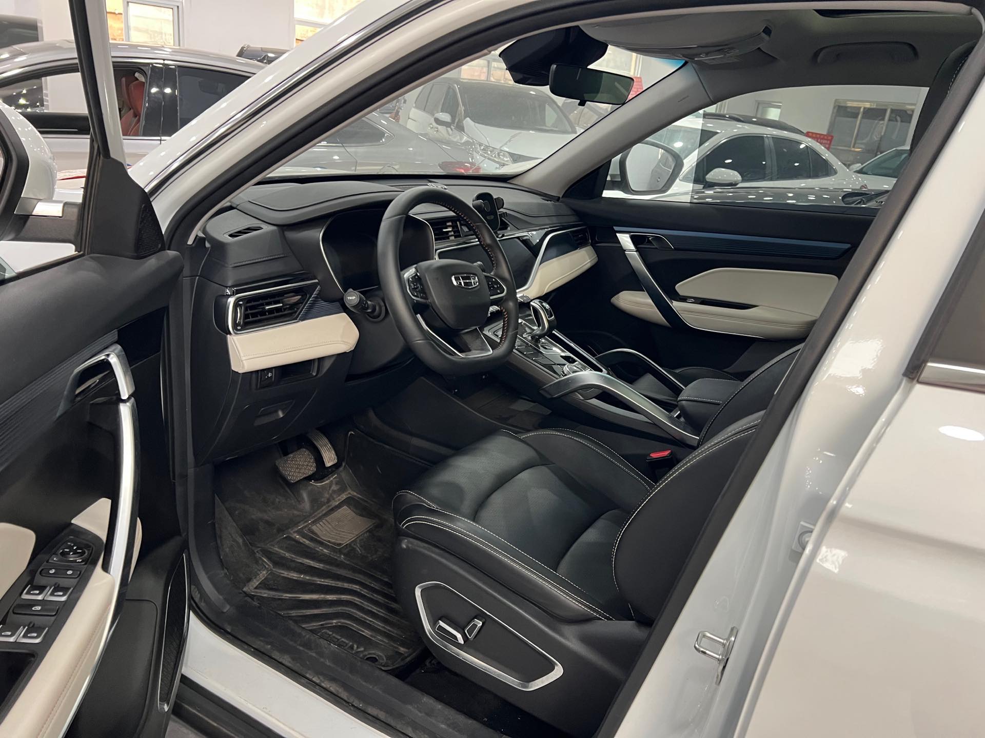 Geely 2022 Boyue X 1.8TD Zhizun