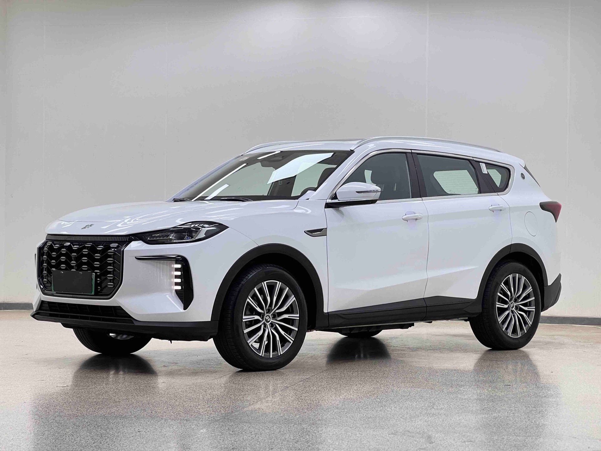 JETOUR 2024 X70 C-DM 1.5T Voyage Edition PRO 7-Seater