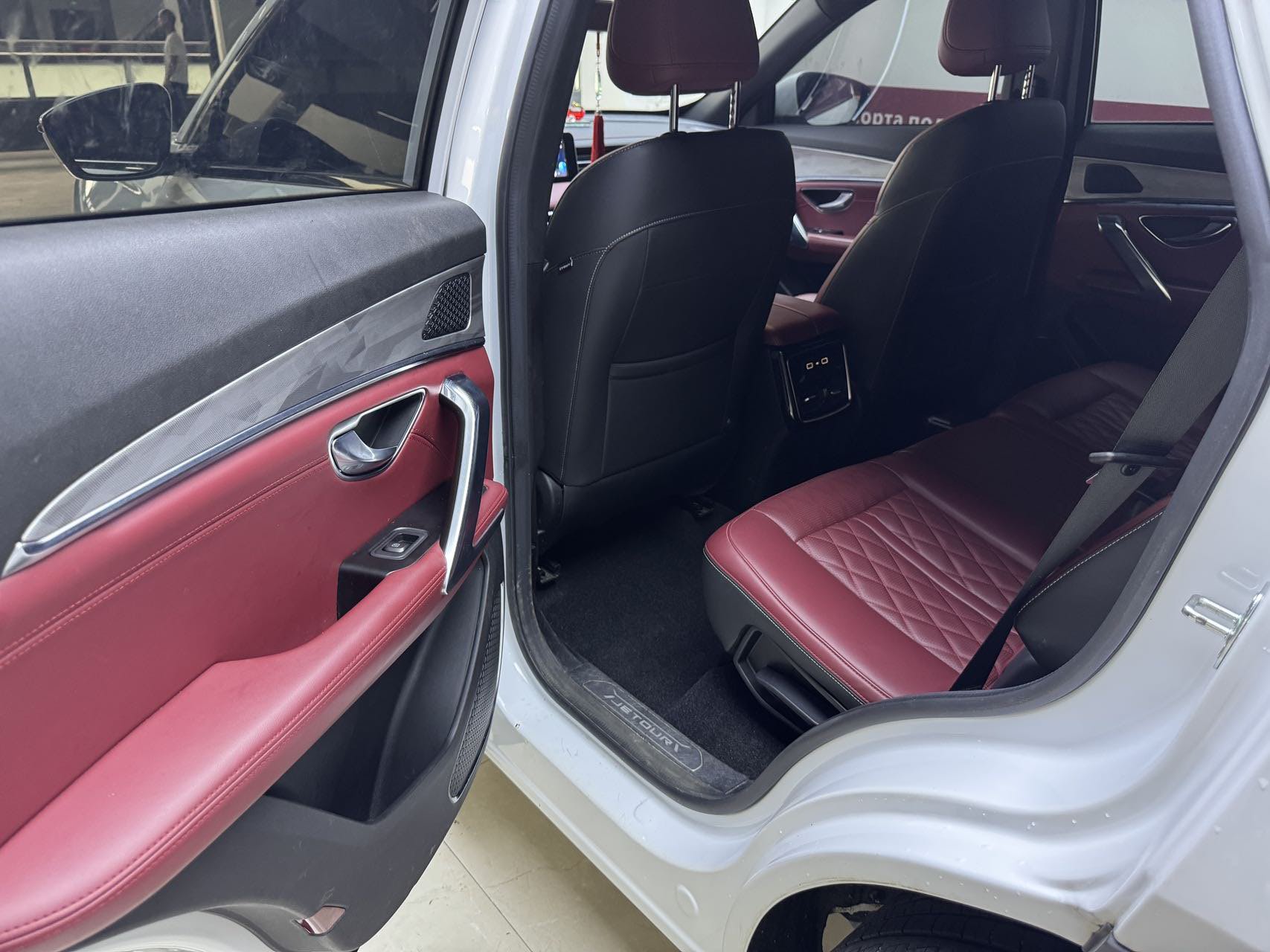 JETOUR 2023 X70 PLUS 1.5T Yongzhe PLUS 5-Seater