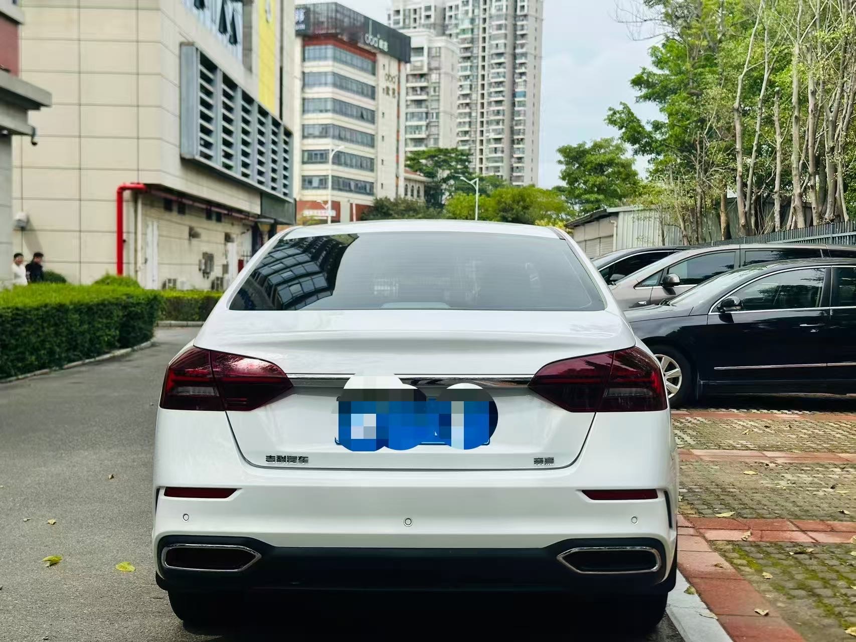 Geely 2021 Emgrand Sedan 1.5 CVT UP Edition