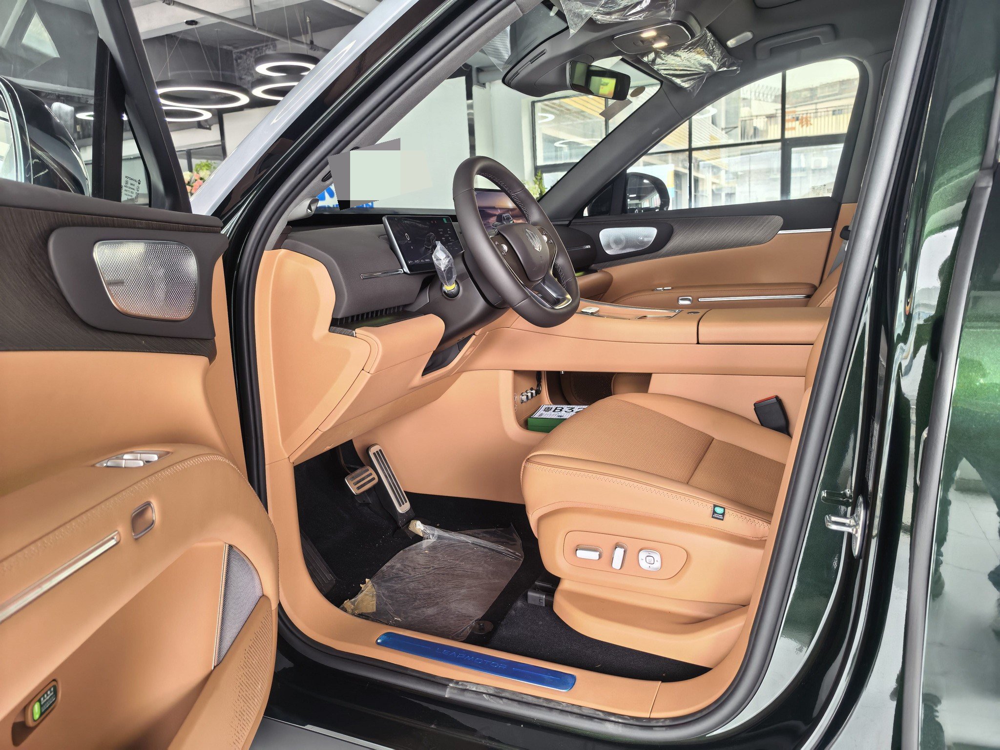 Leapmotor 2026 D19 500 Zhizun Edition 6-Seater