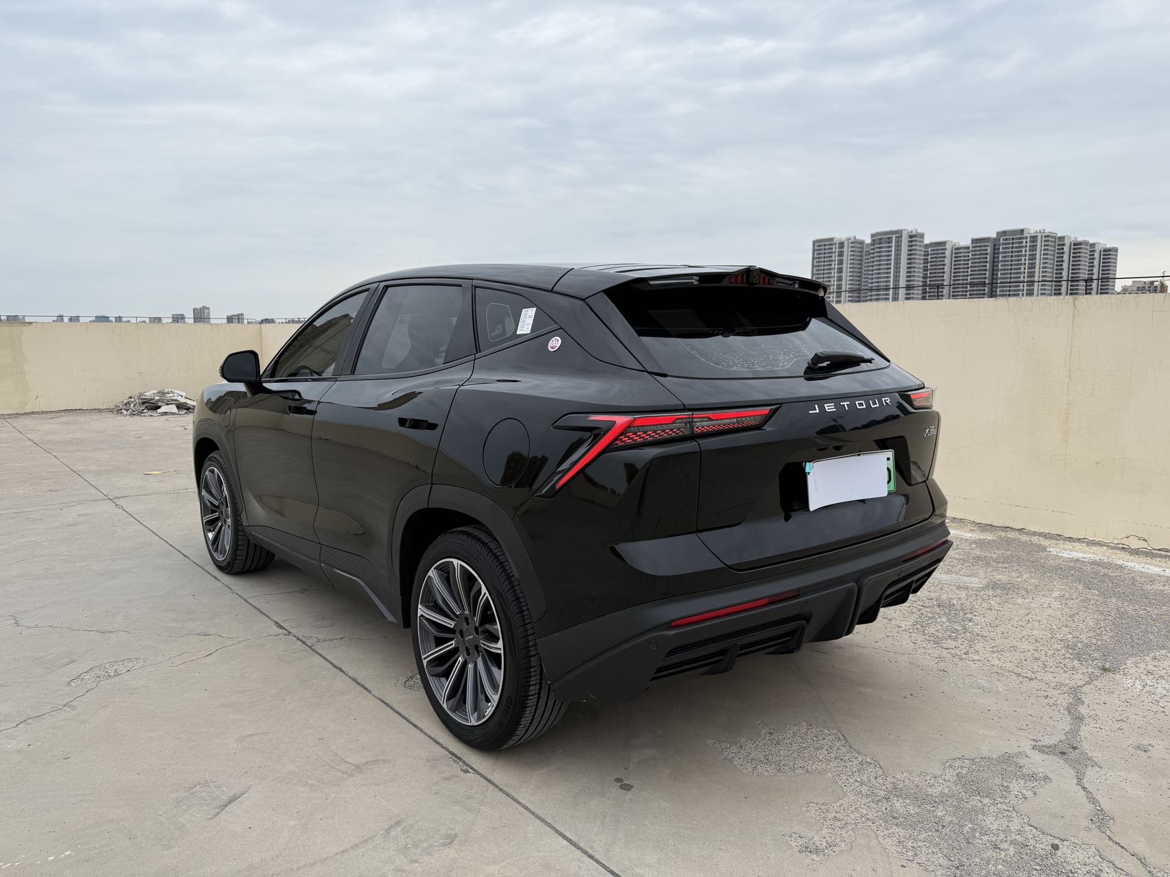 JETOUR 2022 Dasheng i-DM 1.5T Lightning 01