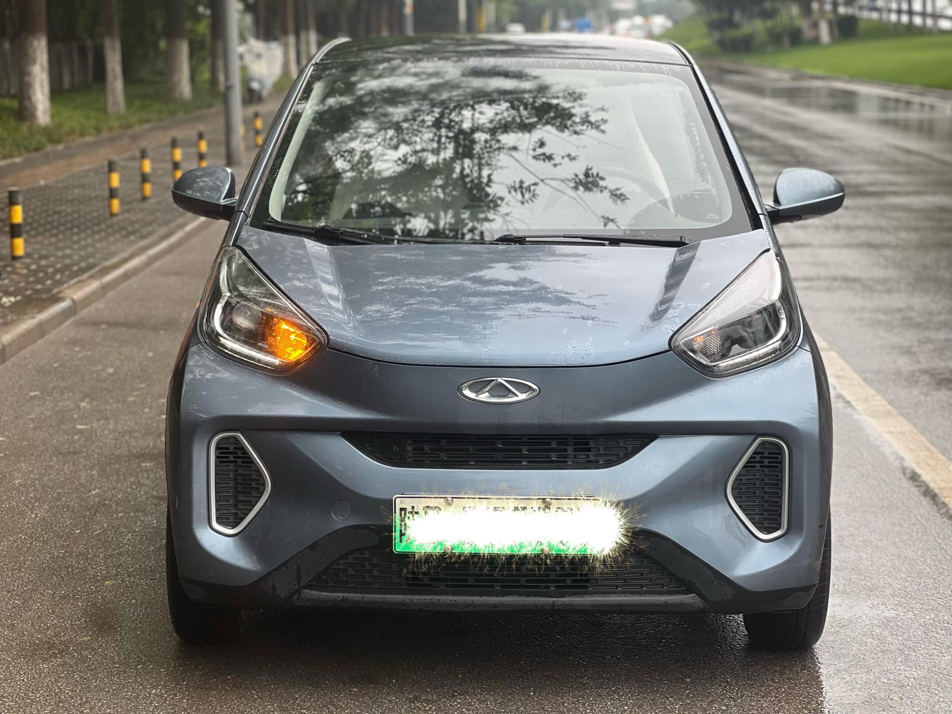 奇瑞 2021款 eQ1 20万蚁粉款 氧气版 三元锂 301km