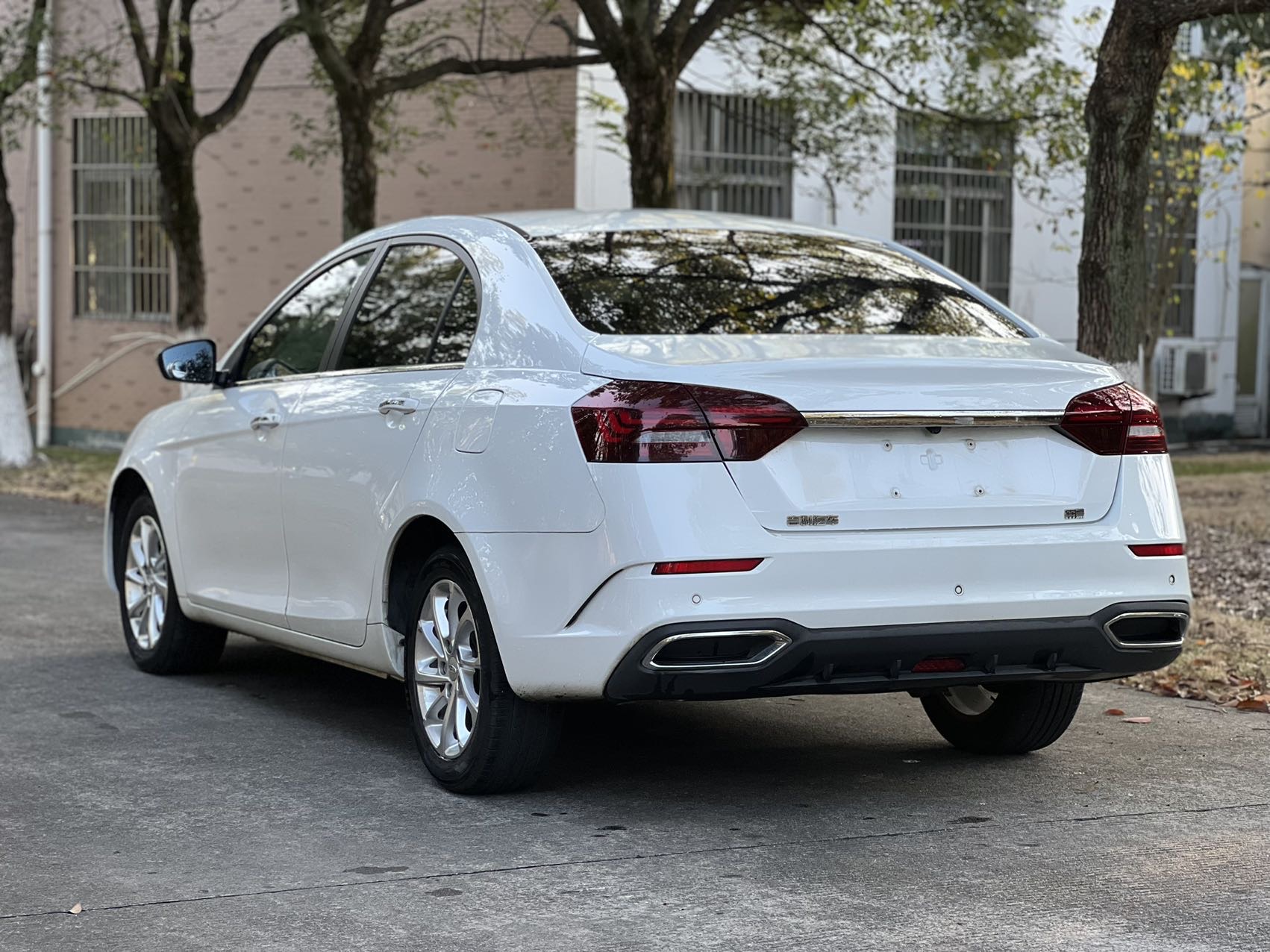 Geely 2019 Emgrand Sedan 1.5 CVT Leading Edition Xiangya Asian Games Edition