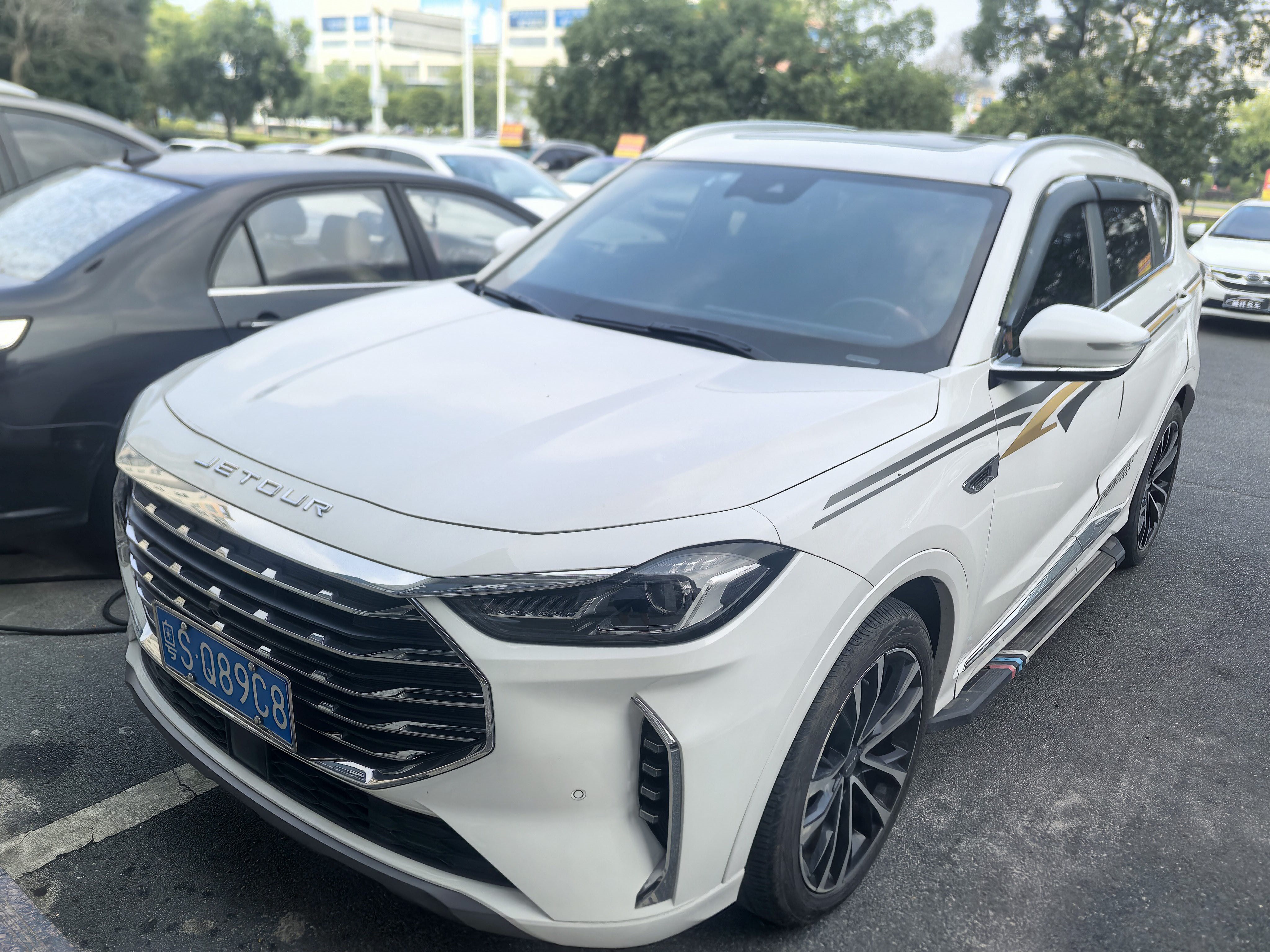 JETOUR 2021 X70 1.6T Zhuge Wuhou 7-Seater