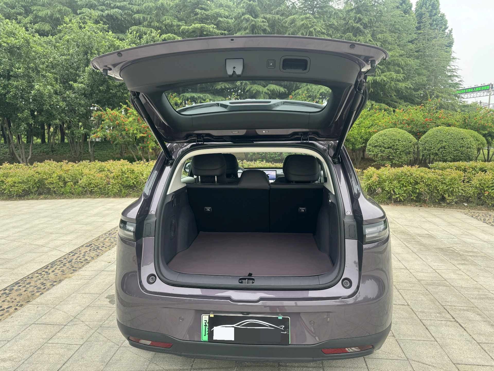 零跑 2025款 B10 510激光雷达智驾版