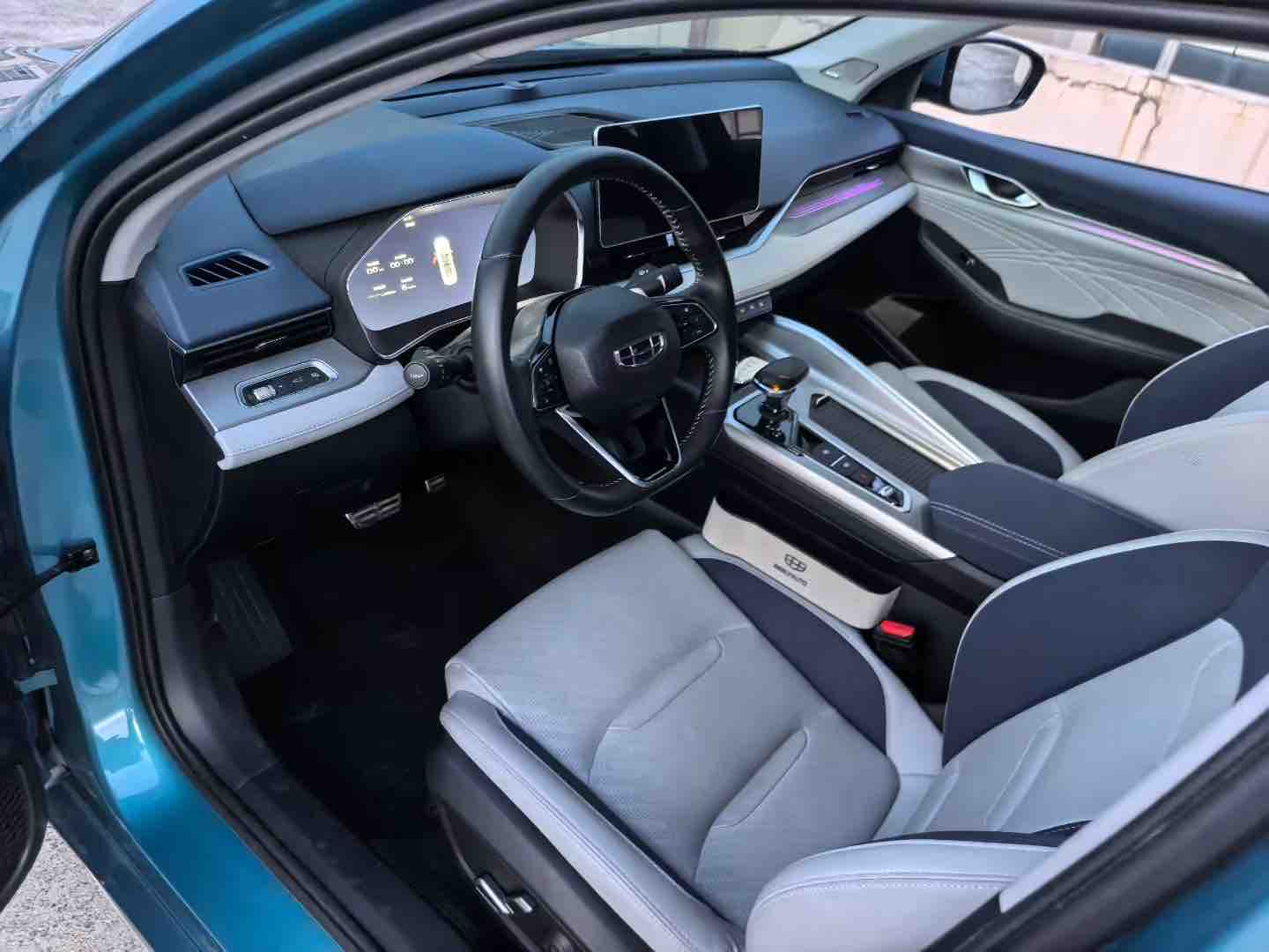 吉利 2021款 星瑞 2.0T 尊贵型(改款)