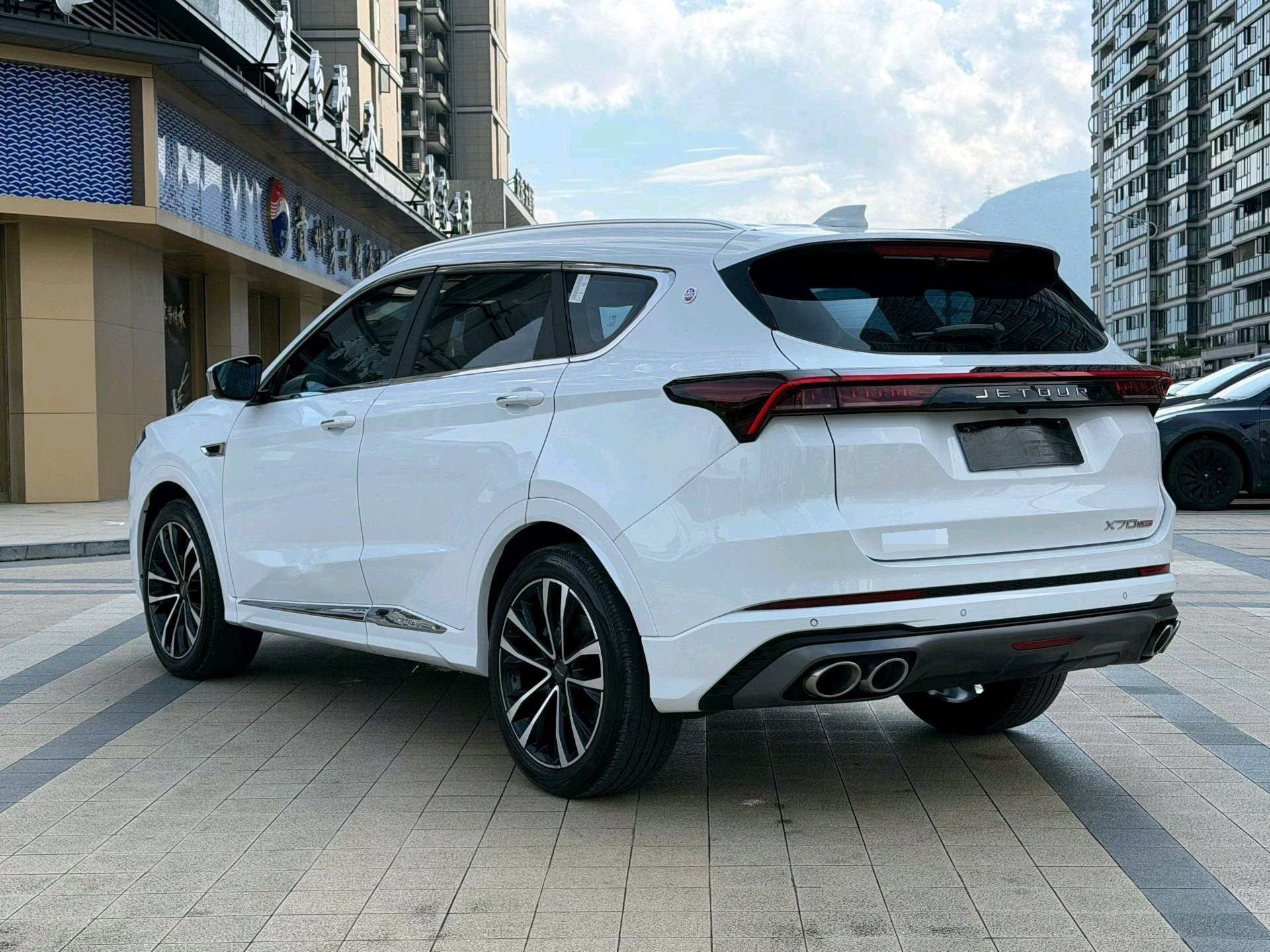 JETOUR 2021 X70 PLUS 1.6T Di PRO 7-Seater