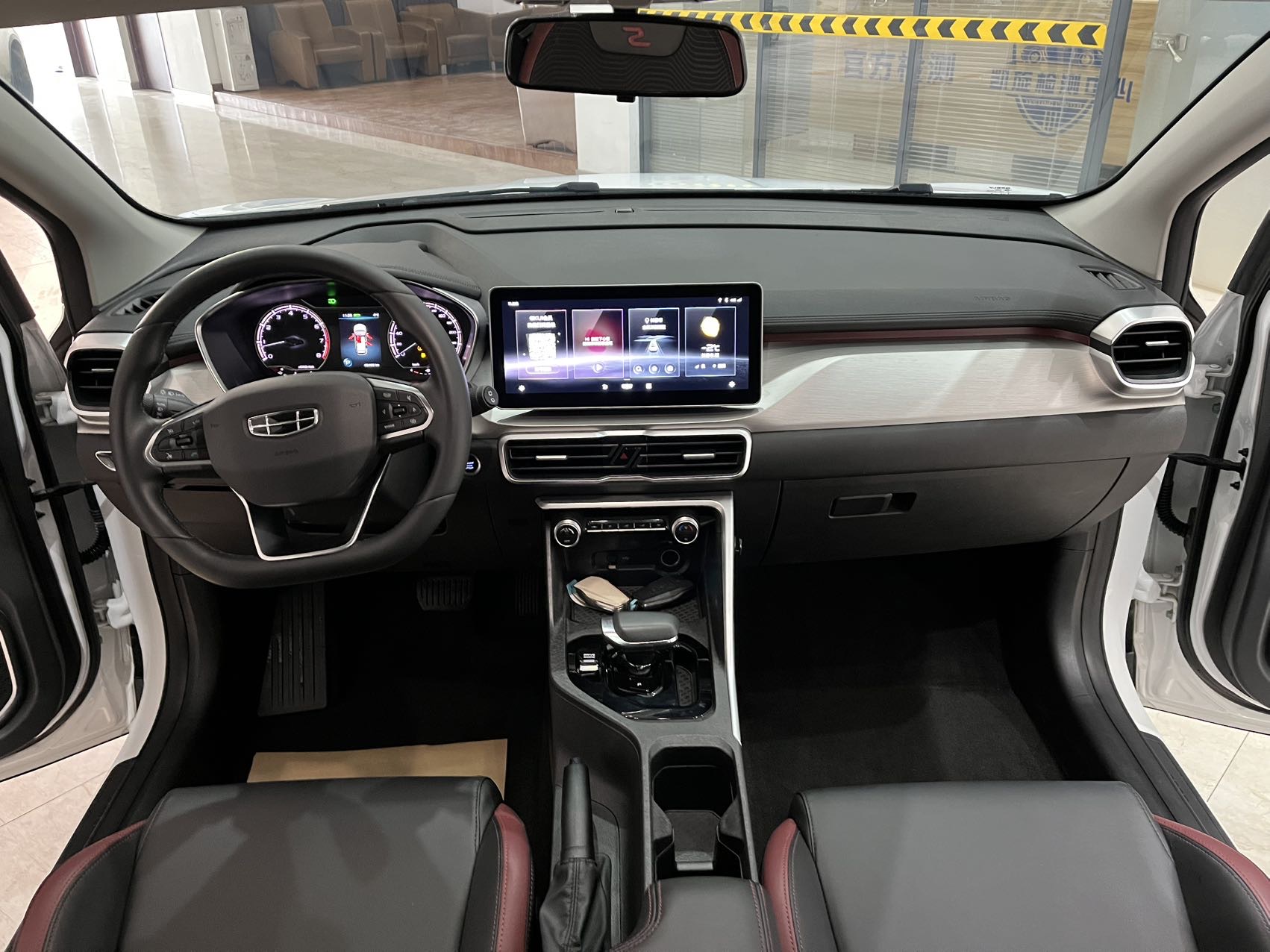 Geely 2021 Coolray 1.4T Platinum Edition