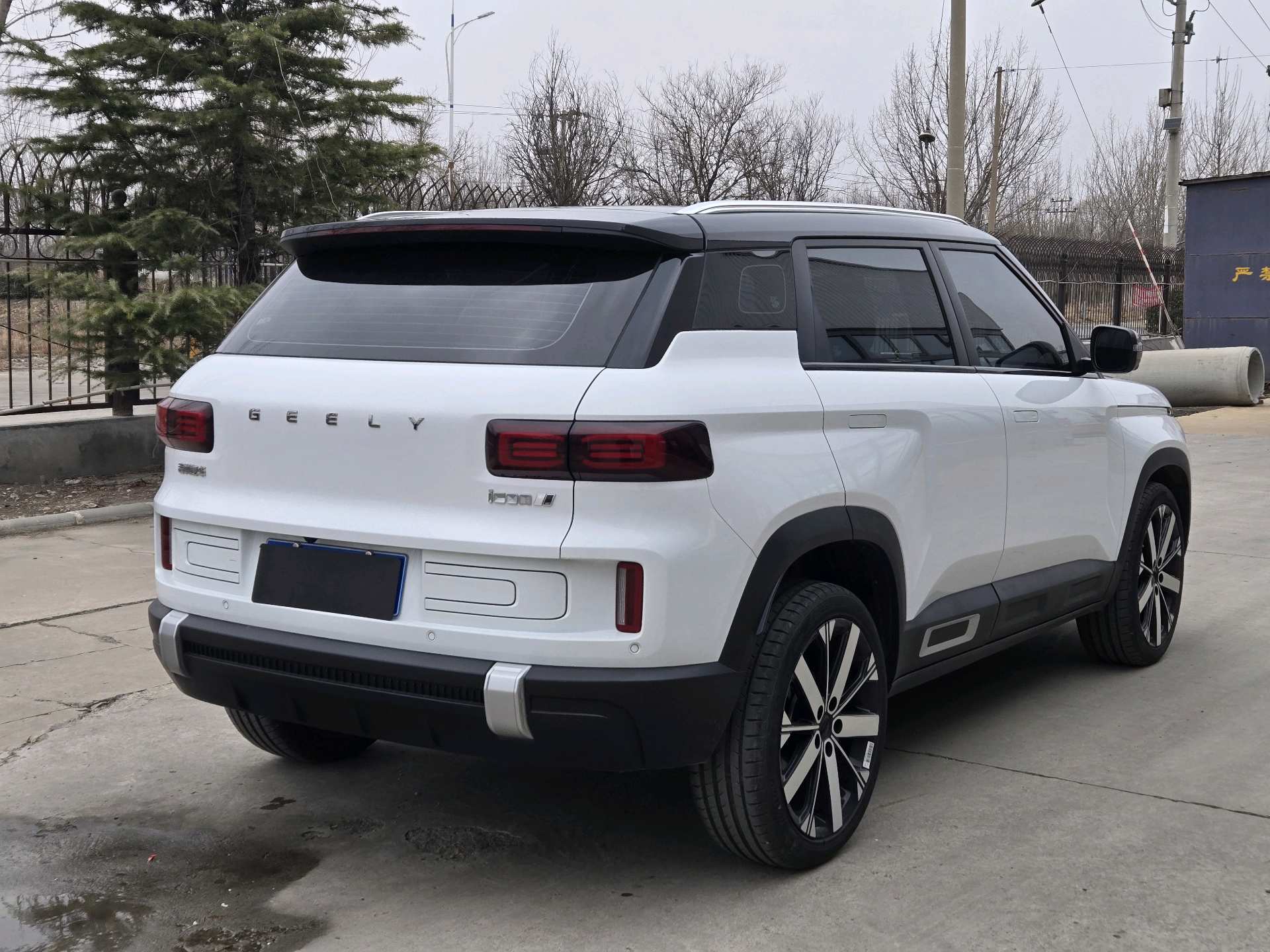 Geely 2023 Icon 1.5TD Hero