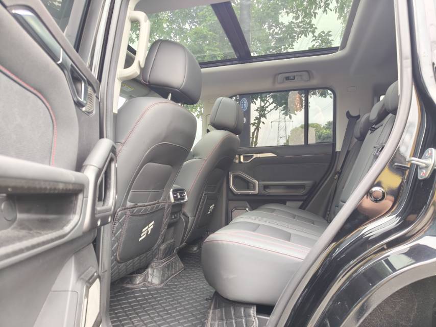 JETOUR 2023 Traveler 2.0T 4WD Conquest