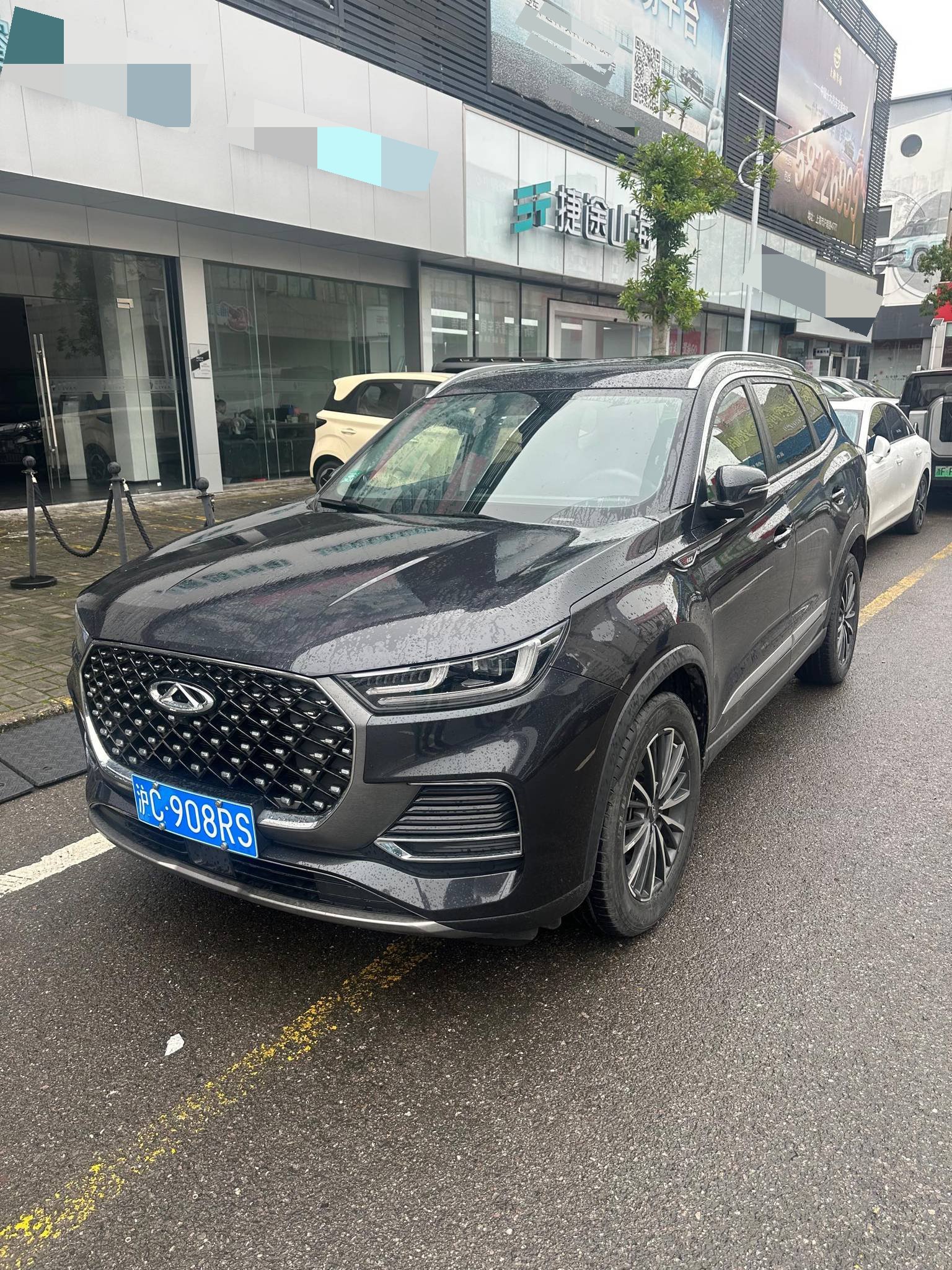 奇瑞 2022款 瑞虎8 PLUS 2.0TGDI 390TGDI 鲲鹏版 豪享版