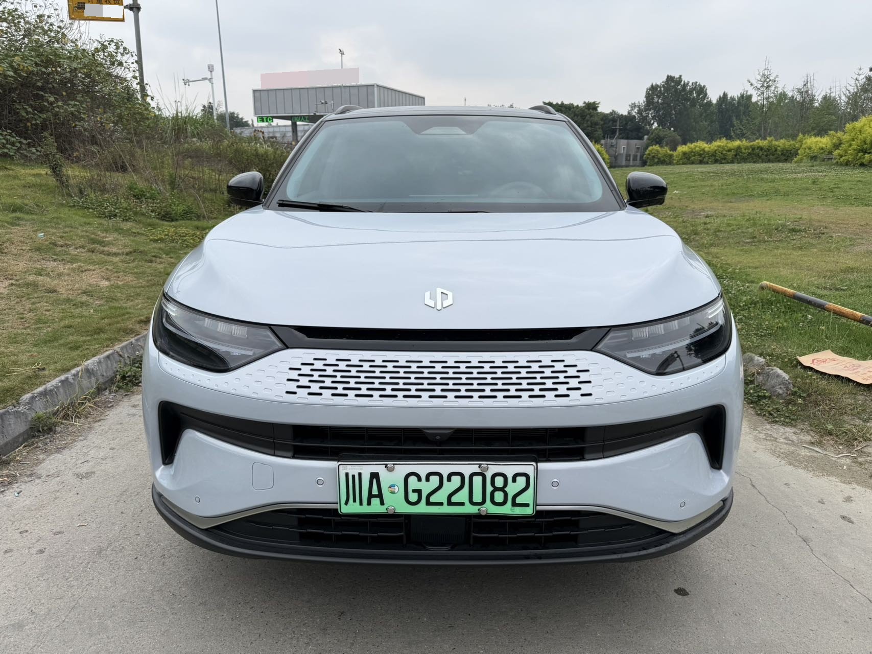 零跑 2024款 C11 300 尊享版