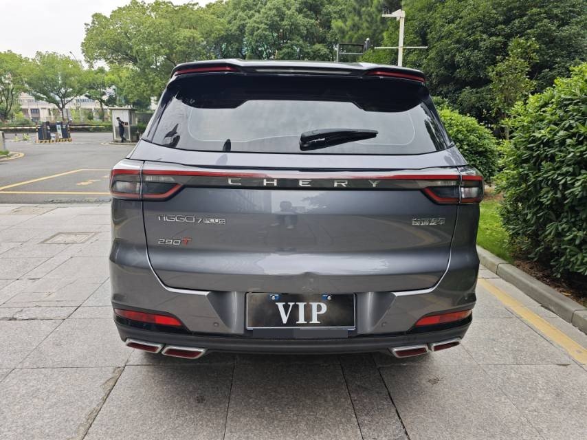 奇瑞 2023款 瑞虎7 PLUS 1.6TGDI 尊贵型