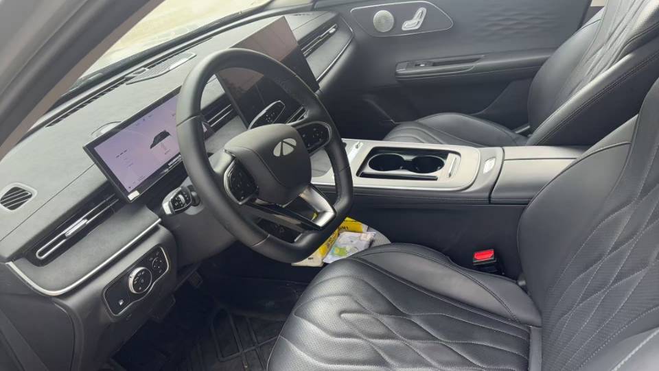 Chery 2025 Fengyun A8L 1.5TGDI 145km Luxury