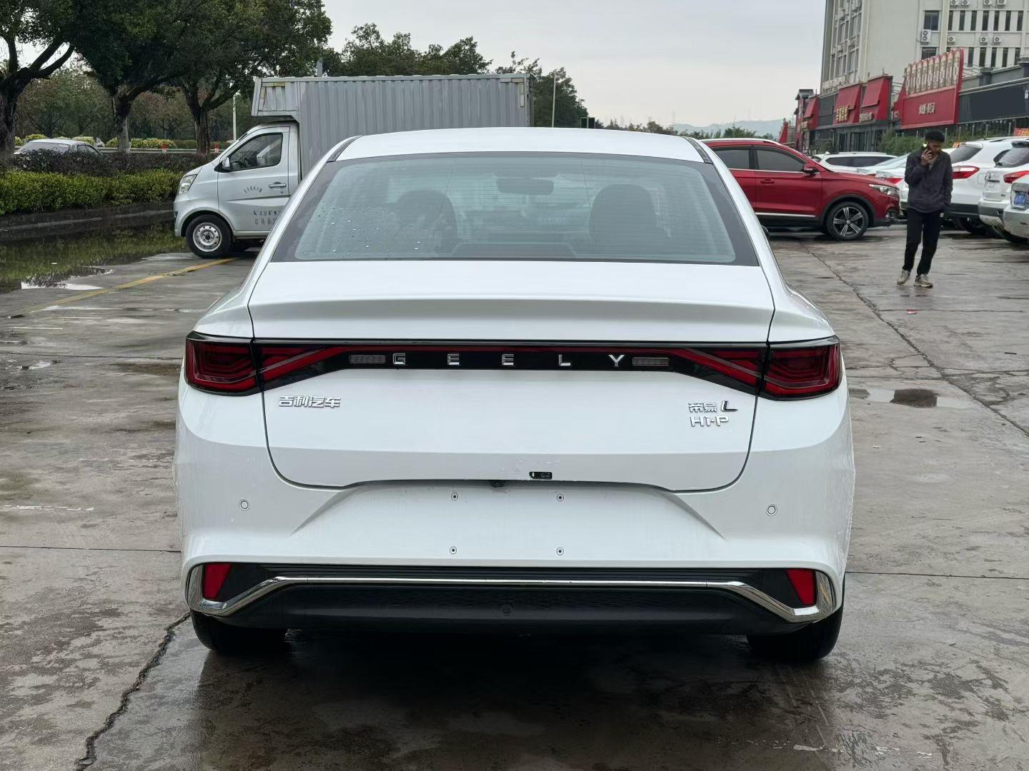 吉利 2024款 帝豪L Hi·P 1.5TD 龙腾版 Pro 100KM 超越型