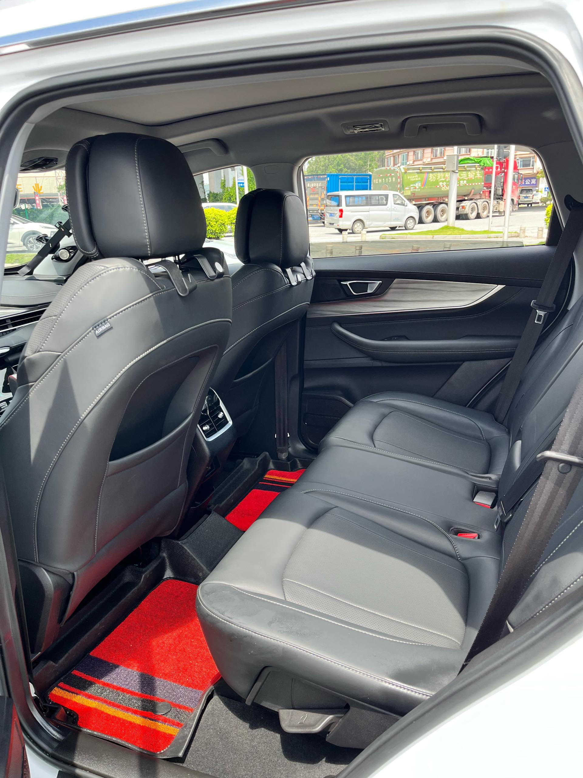 奇瑞 2022款 瑞虎8 PLUS 1.6TGDI 290TGDI 豪情版+