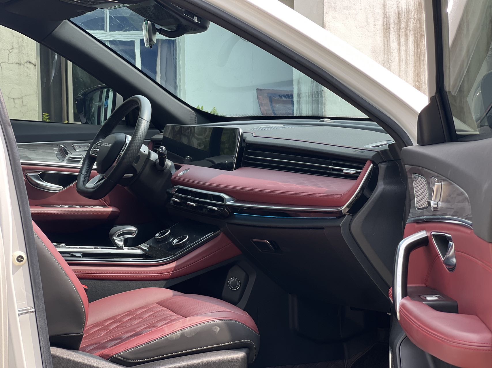 JETOUR 2023 X70 PLUS 1.6T Qiangzhe PRO 7-Seater