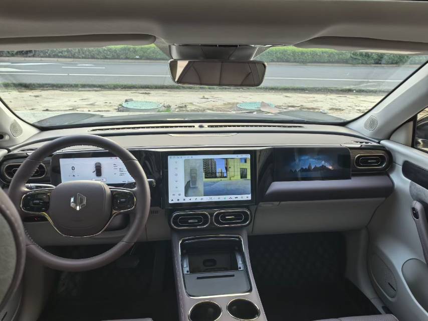 Leapmotor 2021 C11 Luxury Edition LFP