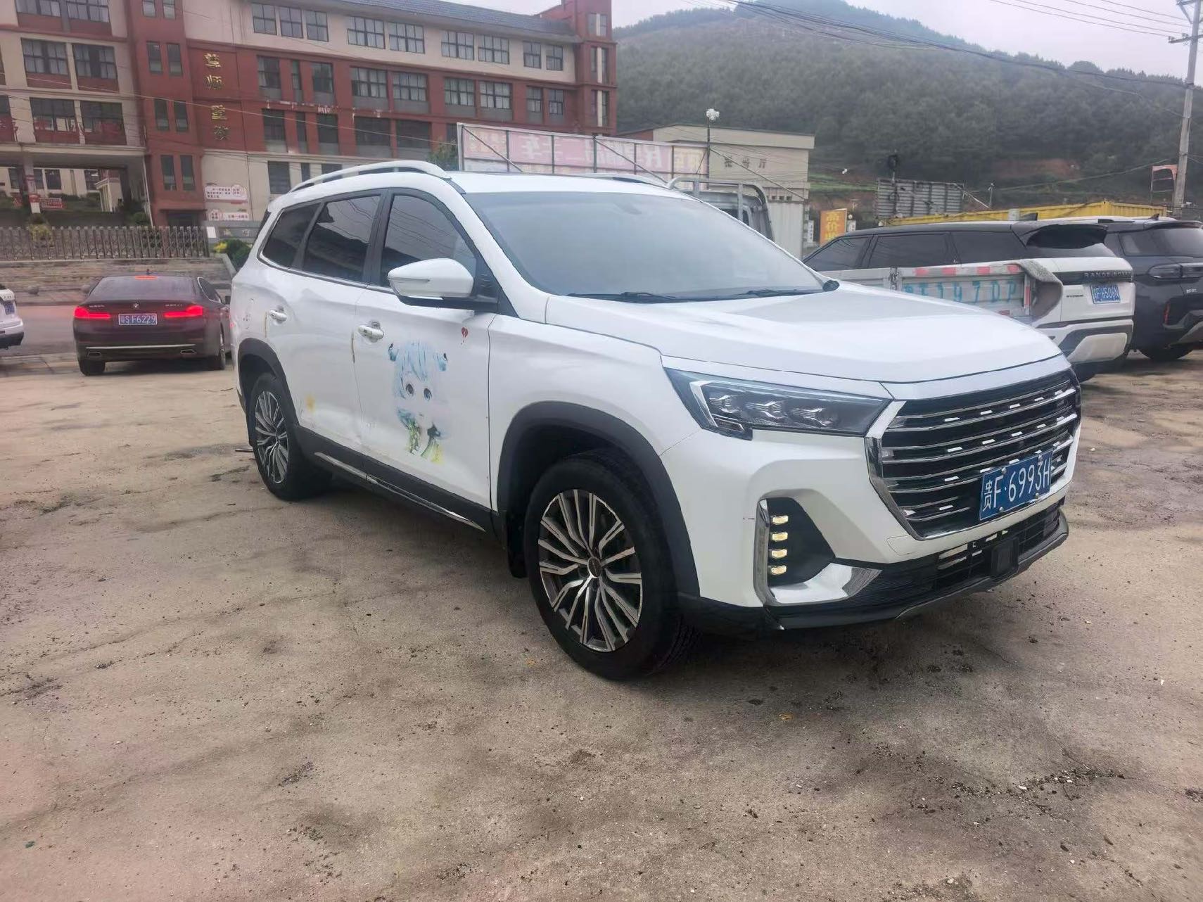 JETOUR 2023 X90 PLUS 1.5T Bieyuan 7-Seater