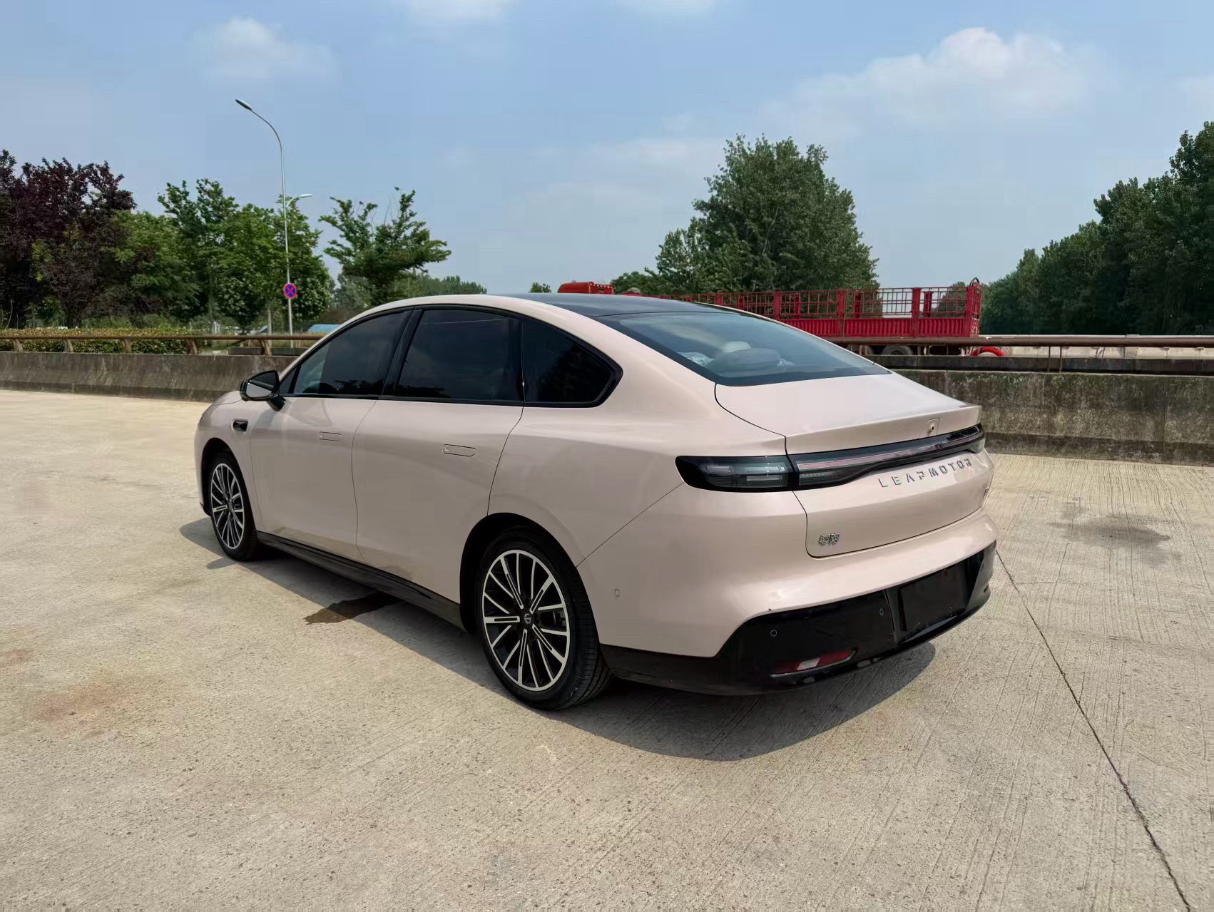 Leapmotor 2025 B01 550 Yuexiang Edition