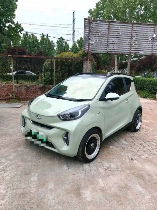 奇瑞 2022款 eQ1 甜粉款 全糖版 磷酸铁锂 29.2kWh 30kW 301km