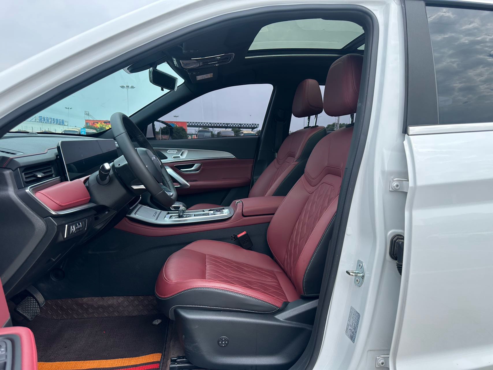 JETOUR 2024 X70 PLUS 1.5T Champion Edition MAX+ 5-Seater