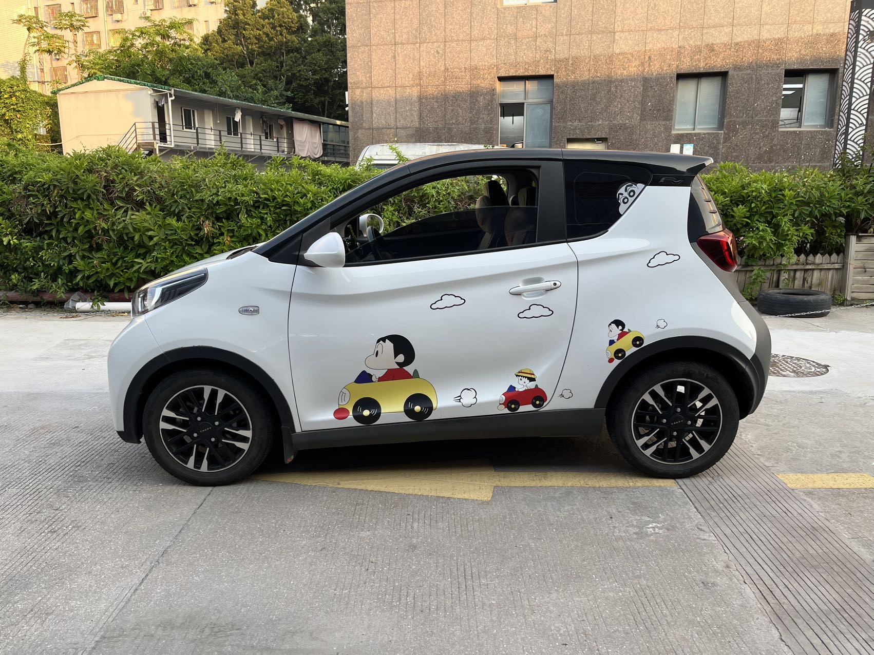 奇瑞 2022款 eQ1 甜粉款 半糖版 三元锂 55kW 408km