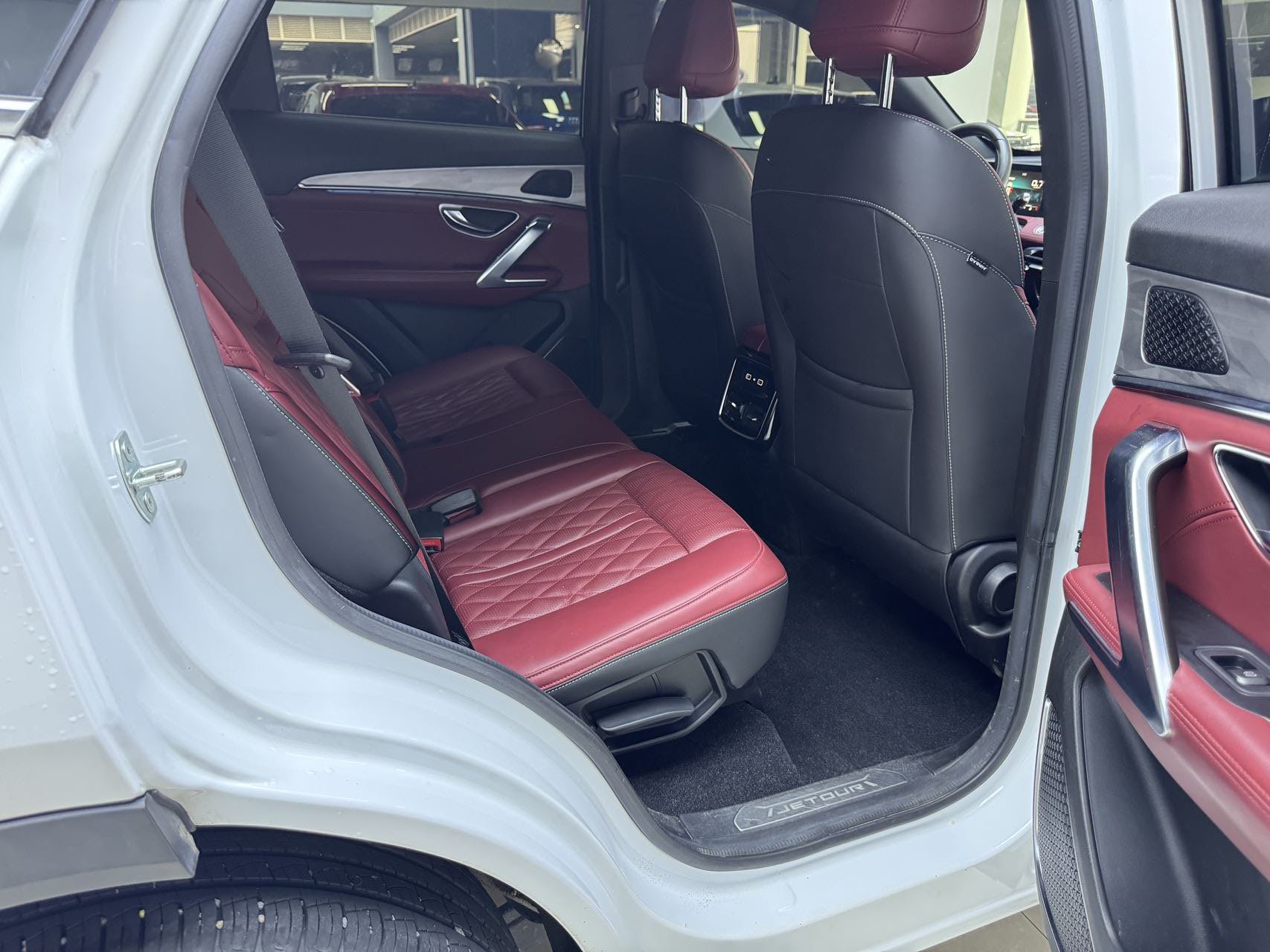 JETOUR 2023 X70 PLUS 1.5T Yongzhe PLUS 5-Seater