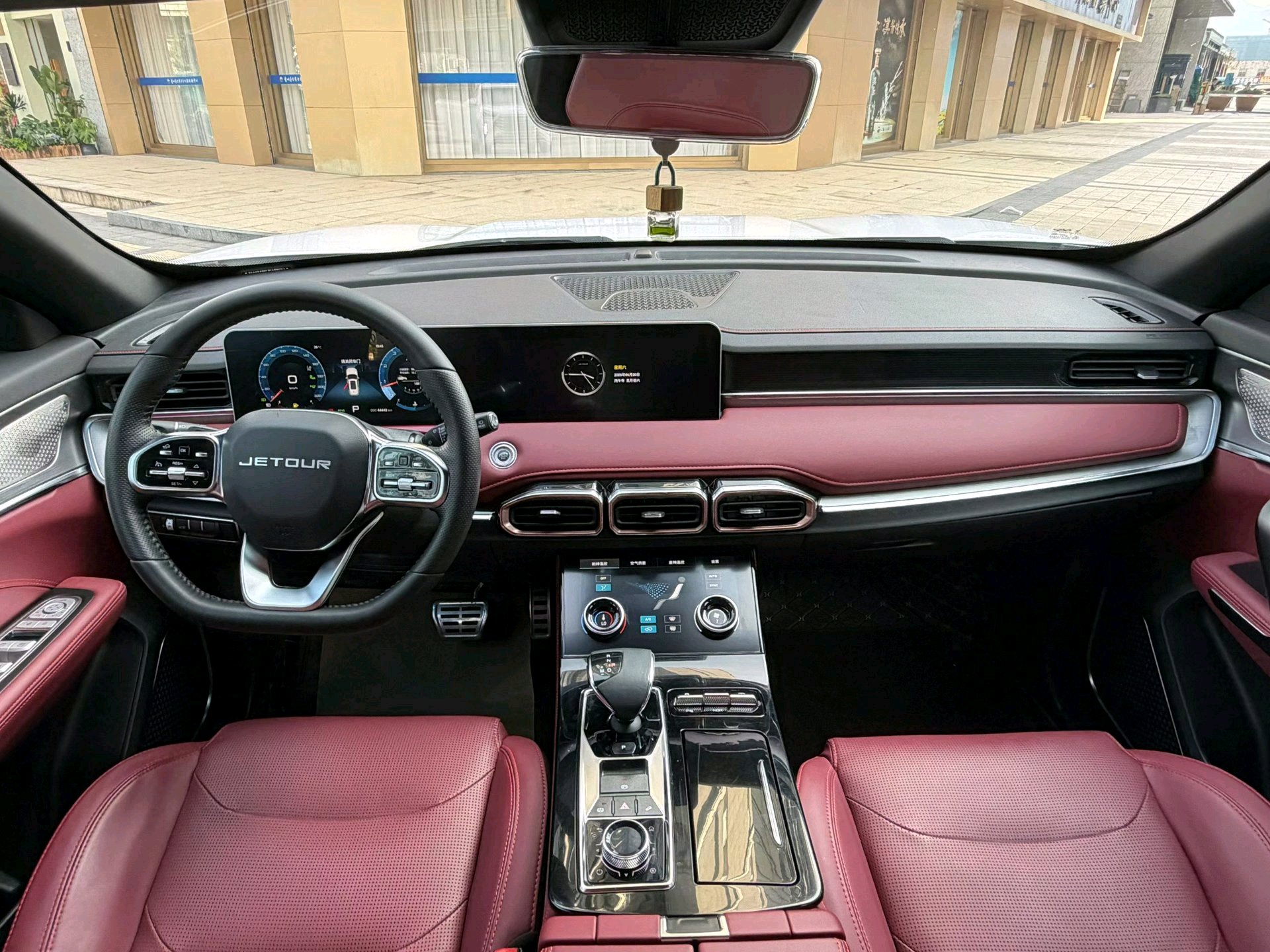 JETOUR 2021 X70 PLUS 1.6T Di PRO 7-Seater