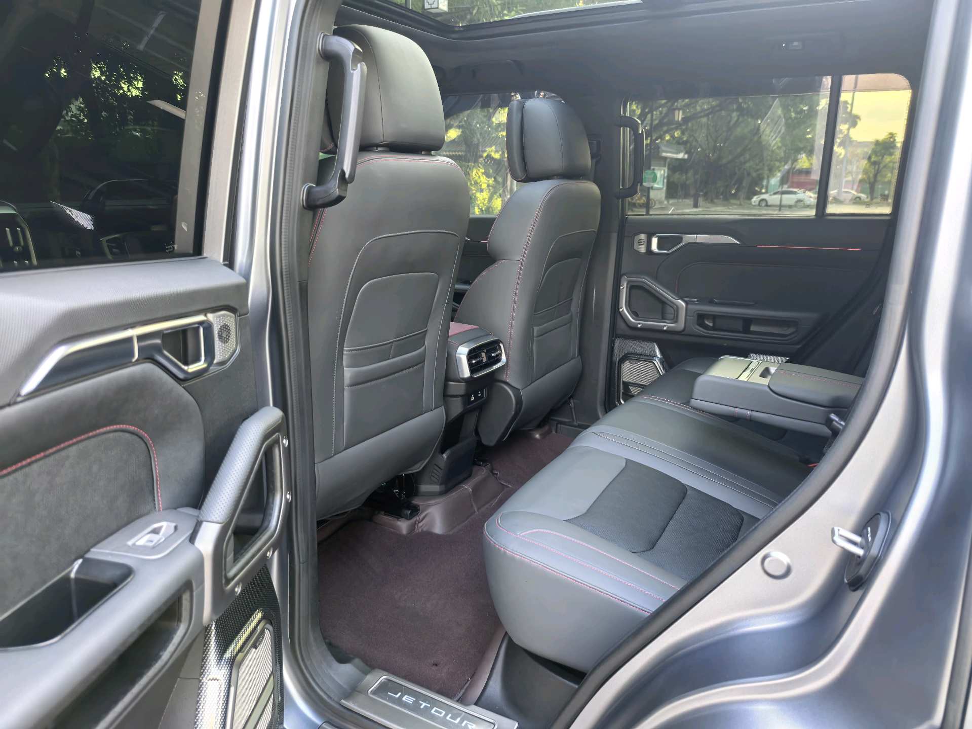 JETOUR 2023 Traveler 2.0T 4WD Cross PRO+