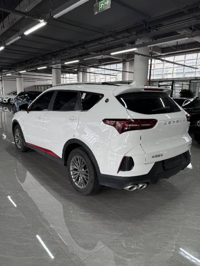 JETOUR 2023 X70 1.5T Flagship 7-Seater